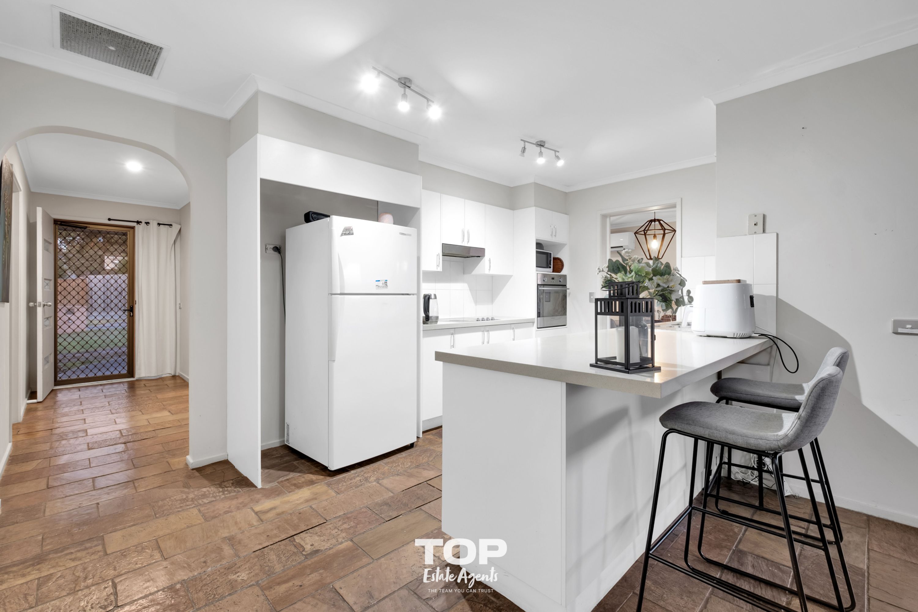 21 Darcy Court, Cranbourne - Thumbnail 8