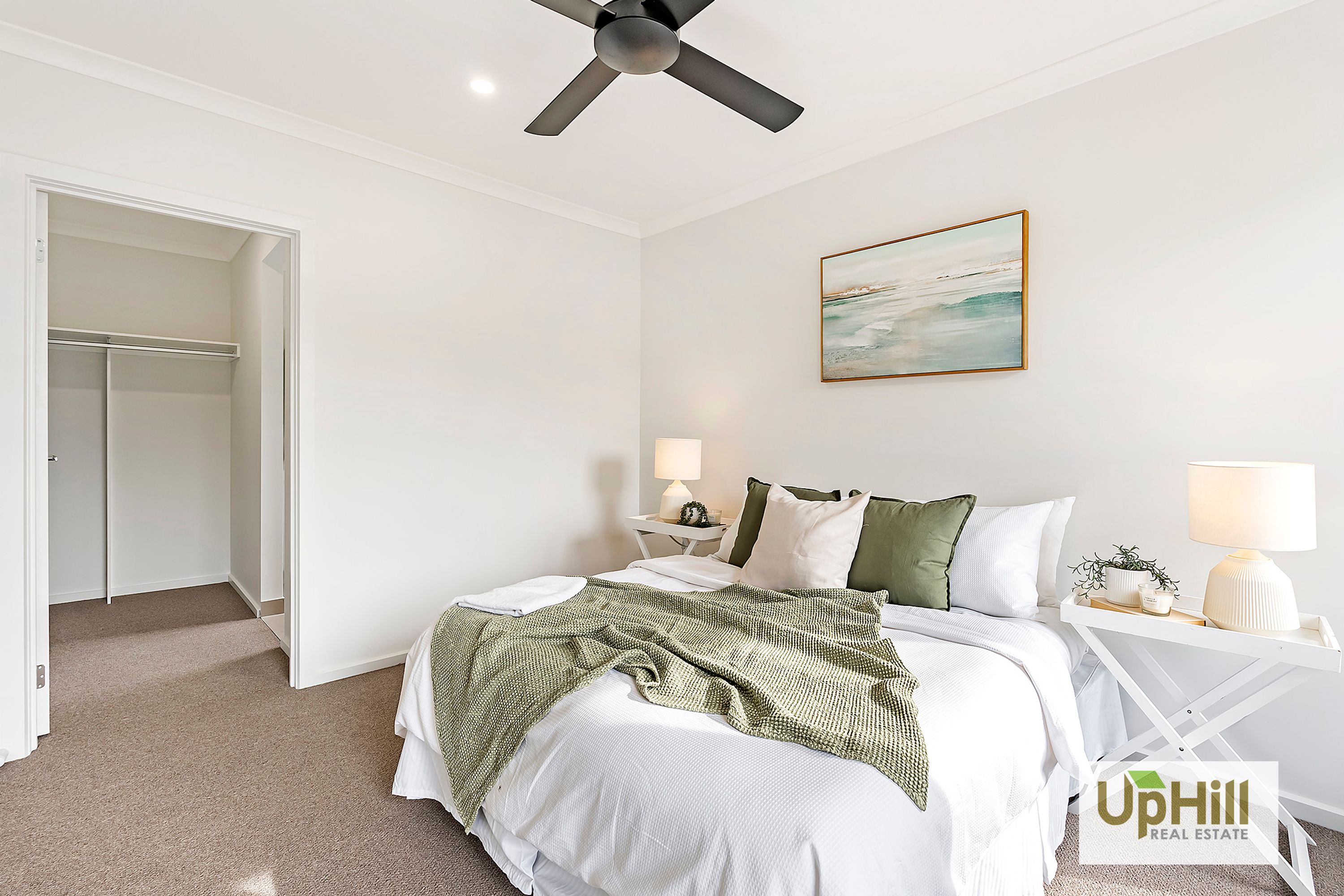 70 Flowerbloom Crescent, Clyde North - Thumbnail 4