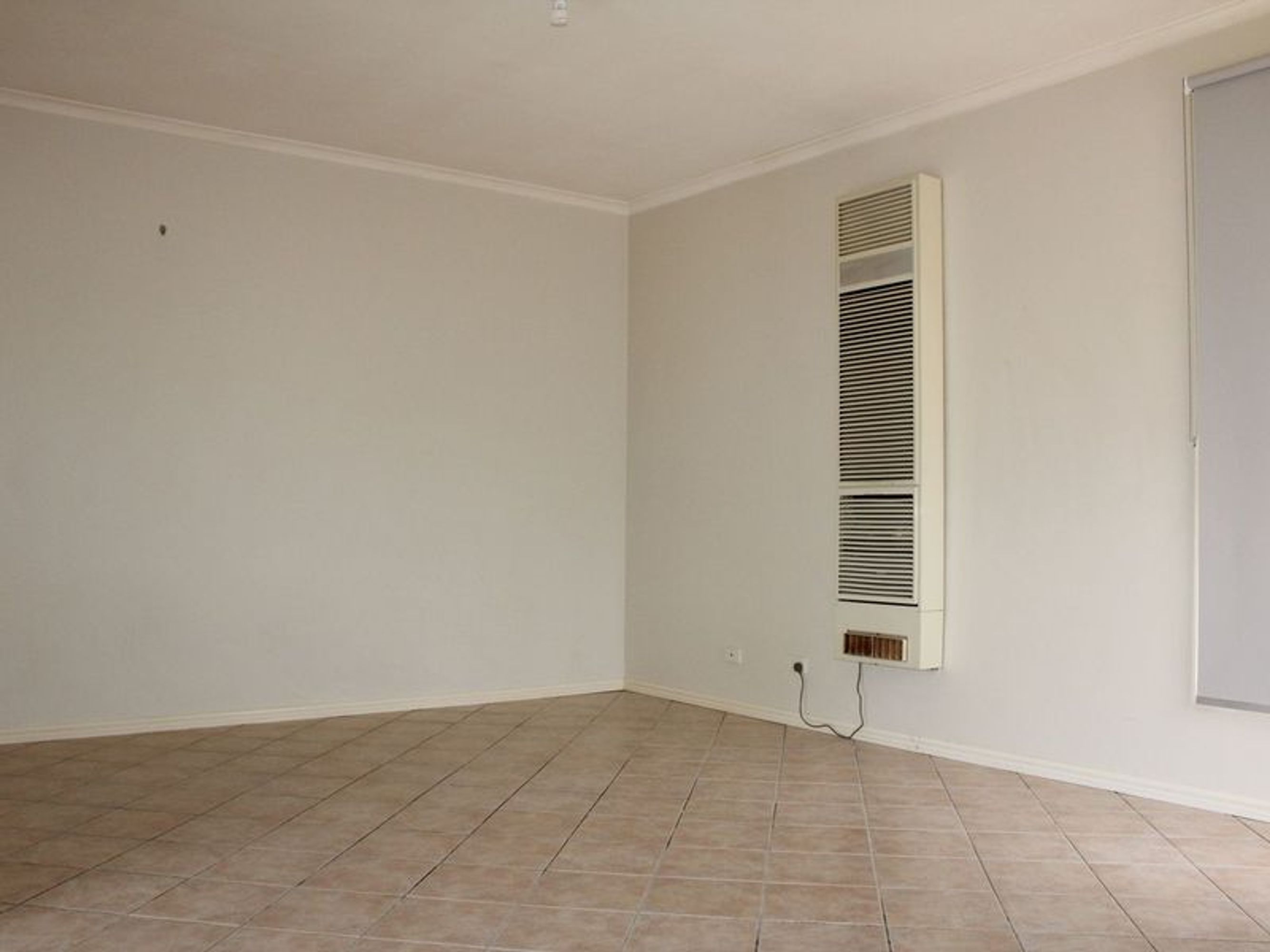 2/305 Main Road, St Albans - Thumbnail 2
