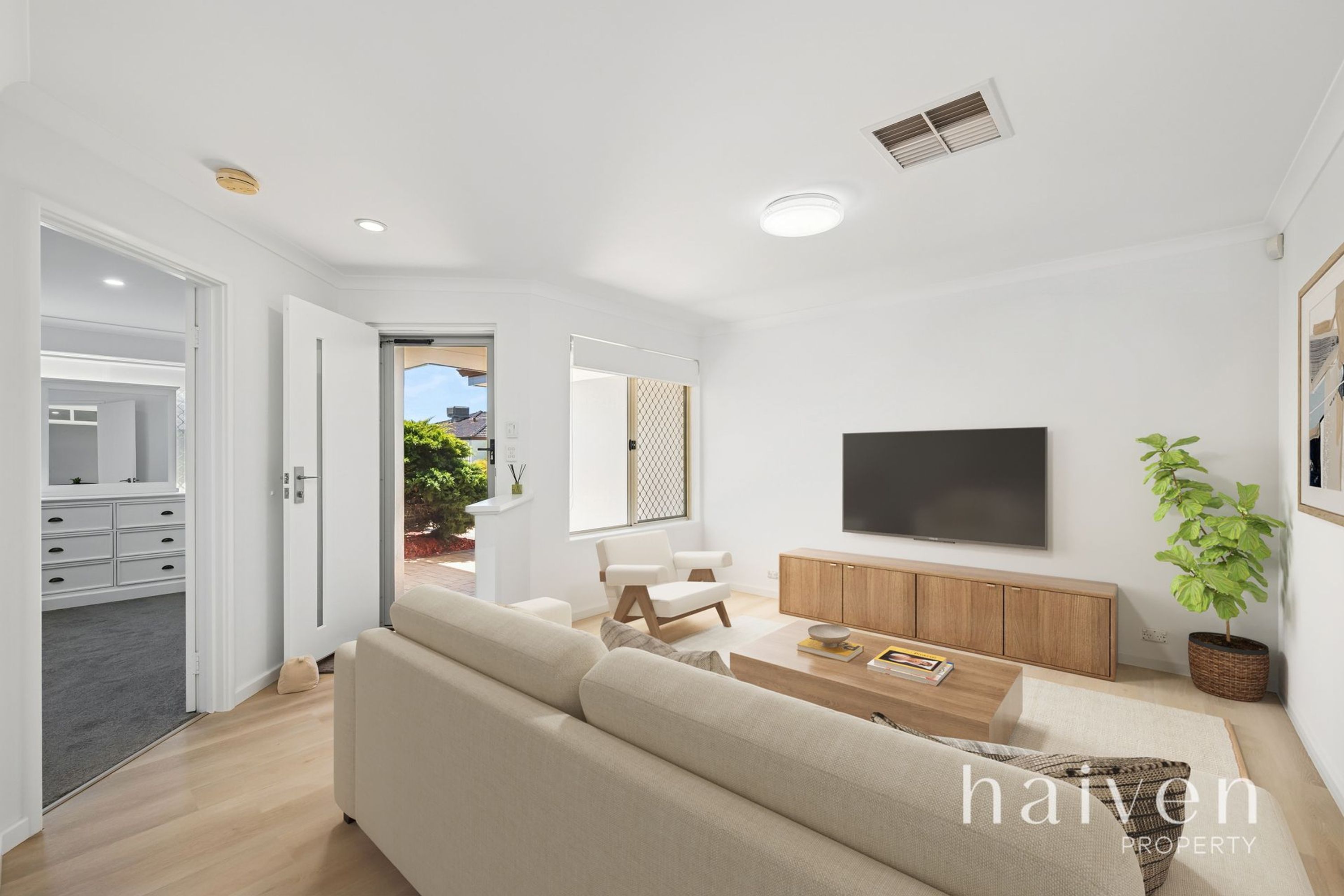46 West End Parade, Canning Vale - Thumbnail 2