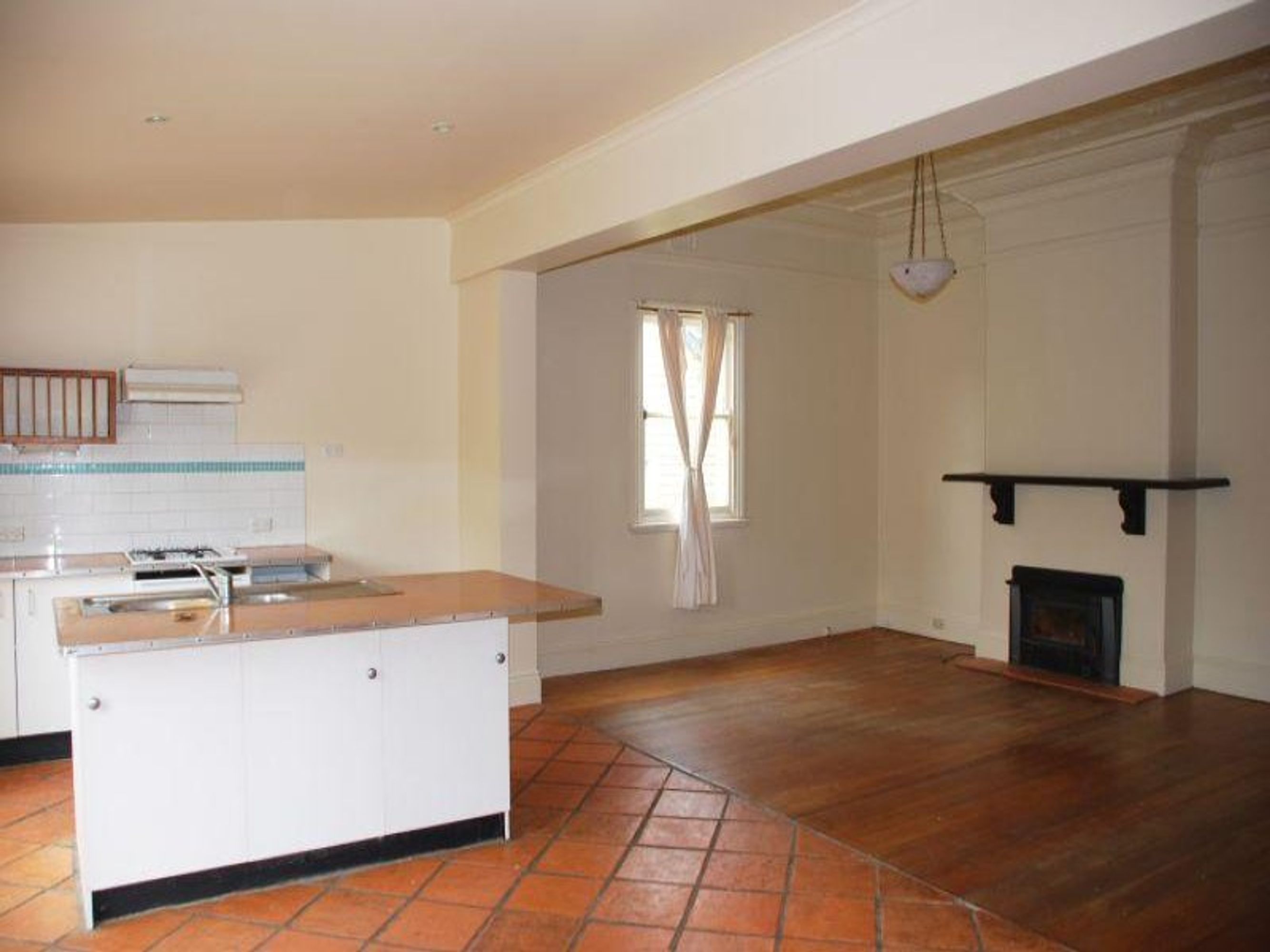 46 Clissold St, Katoomba - Thumbnail 5