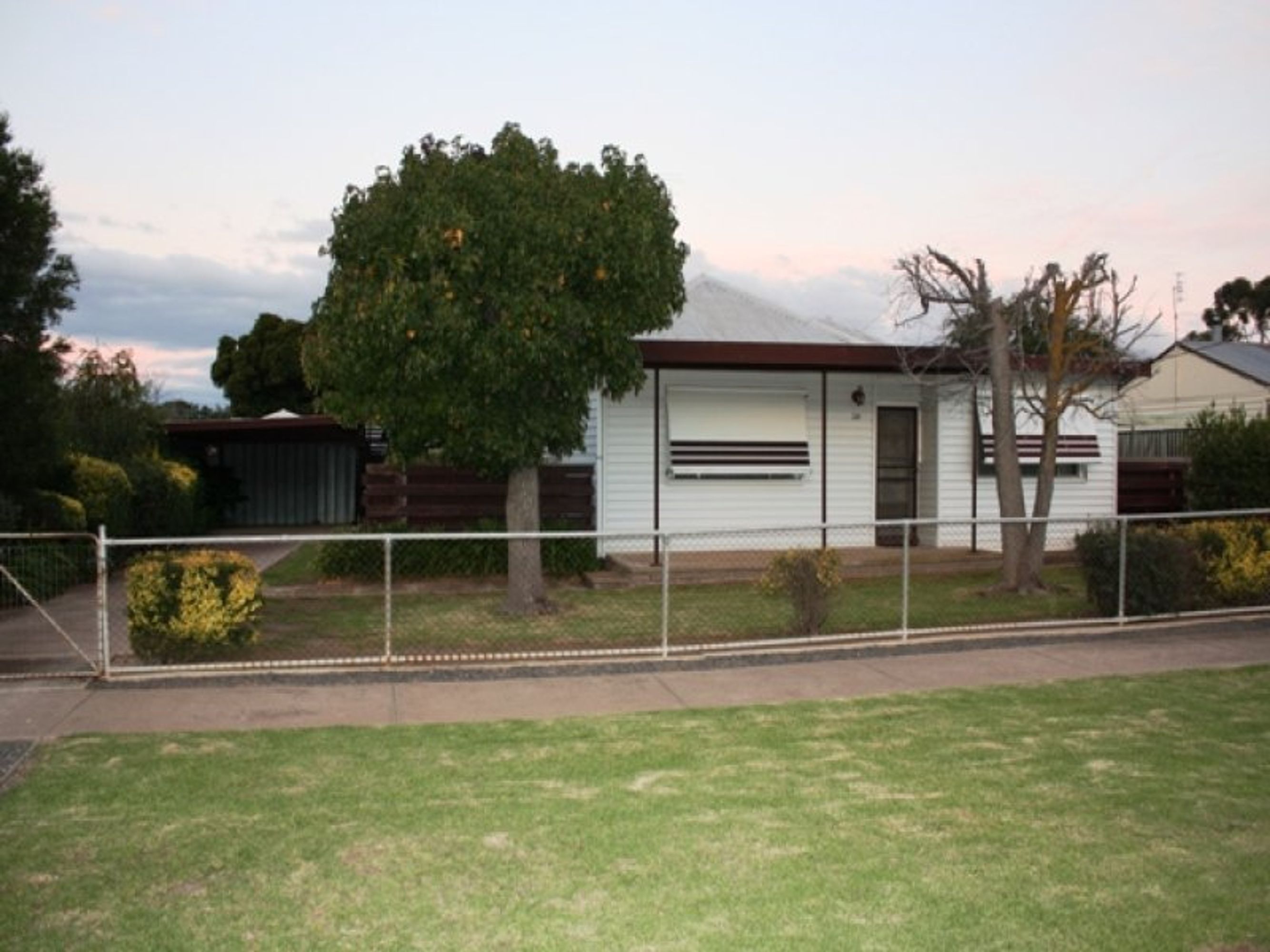 20 River Road, Horsham VIC 3400