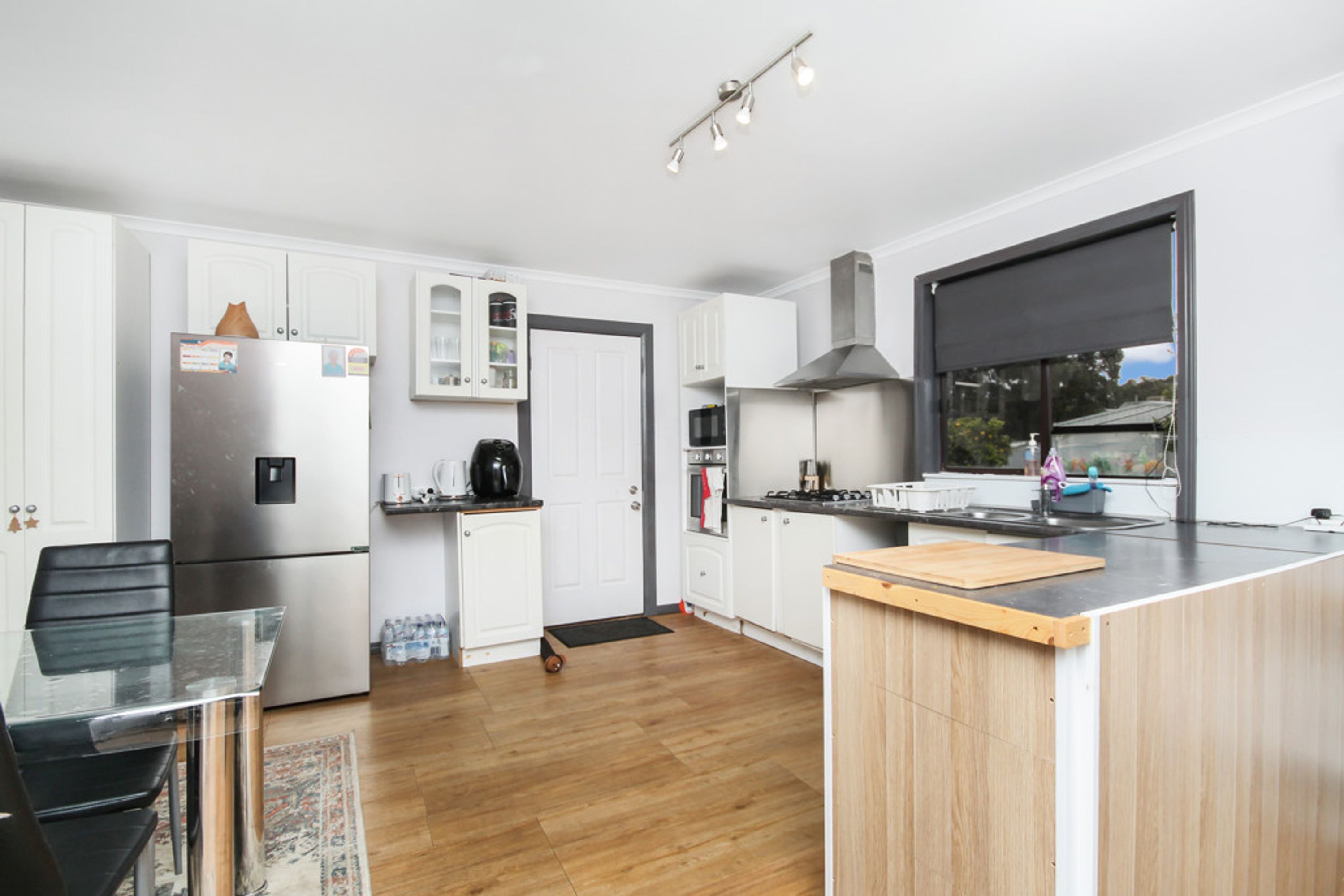 6 Mary Street, Horsham VIC 3400, Horsham - Thumbnail 2