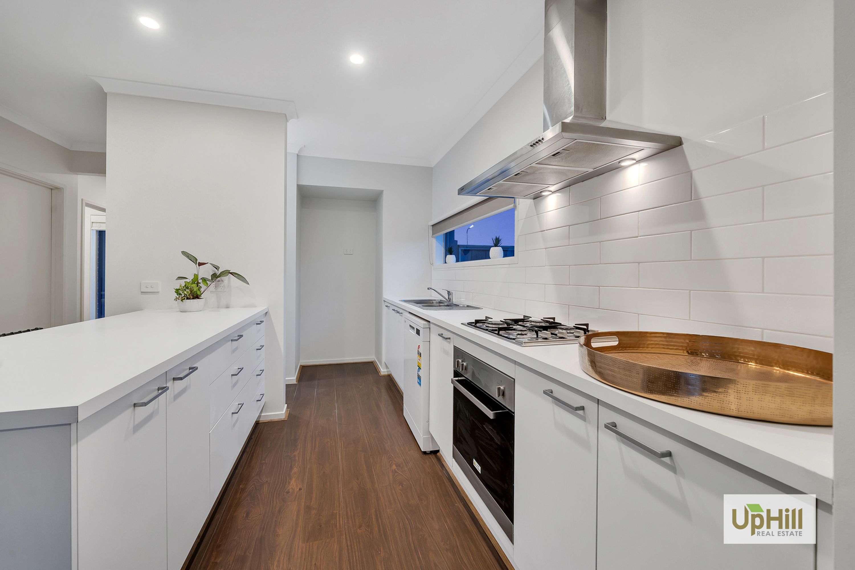 23 ELMTREE CRESCENT, Clyde North - Thumbnail 6