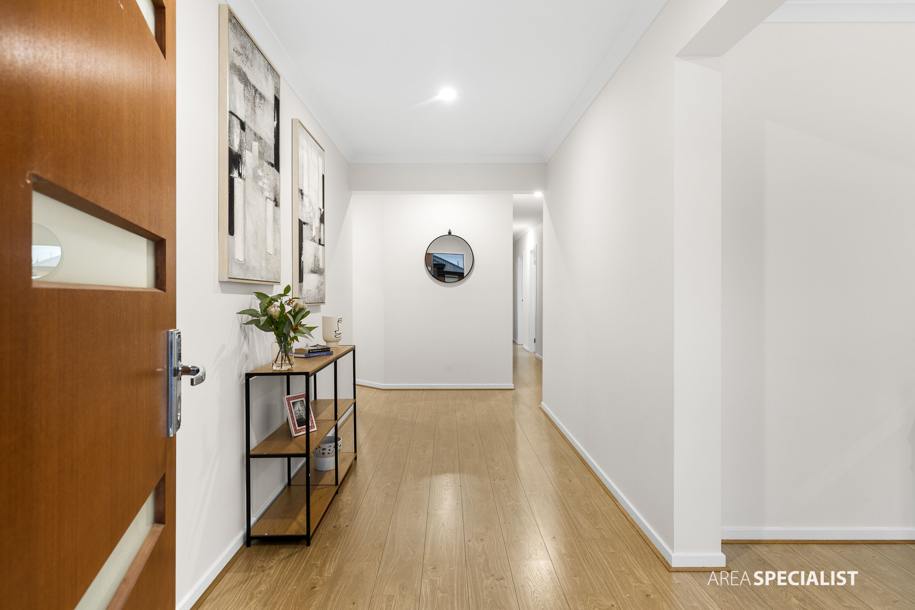 10 Haniper Grove, Werribee, Werribee - Thumbnail 2