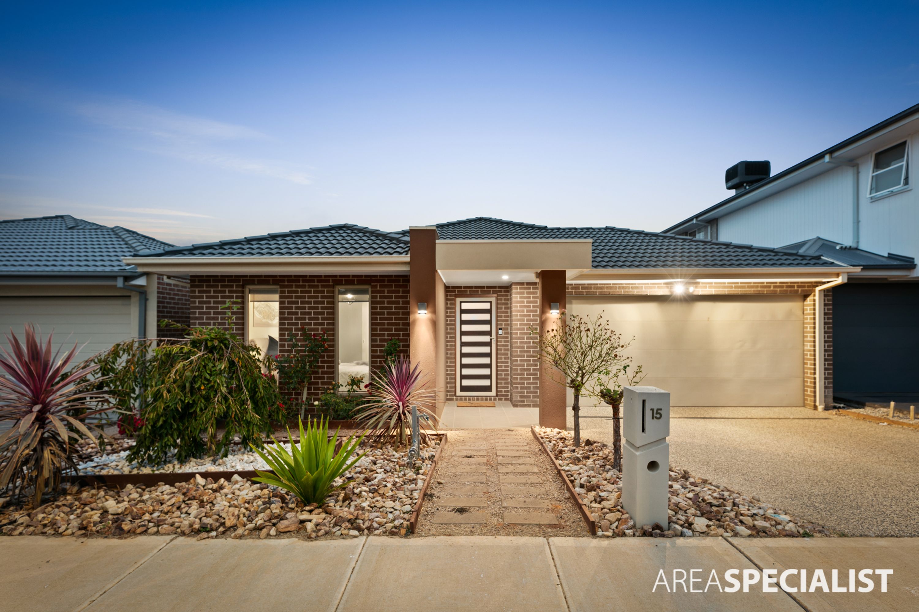 15 Lando Street, Fraser Rise VIC 3336, Fraser Rise - Thumbnail 2