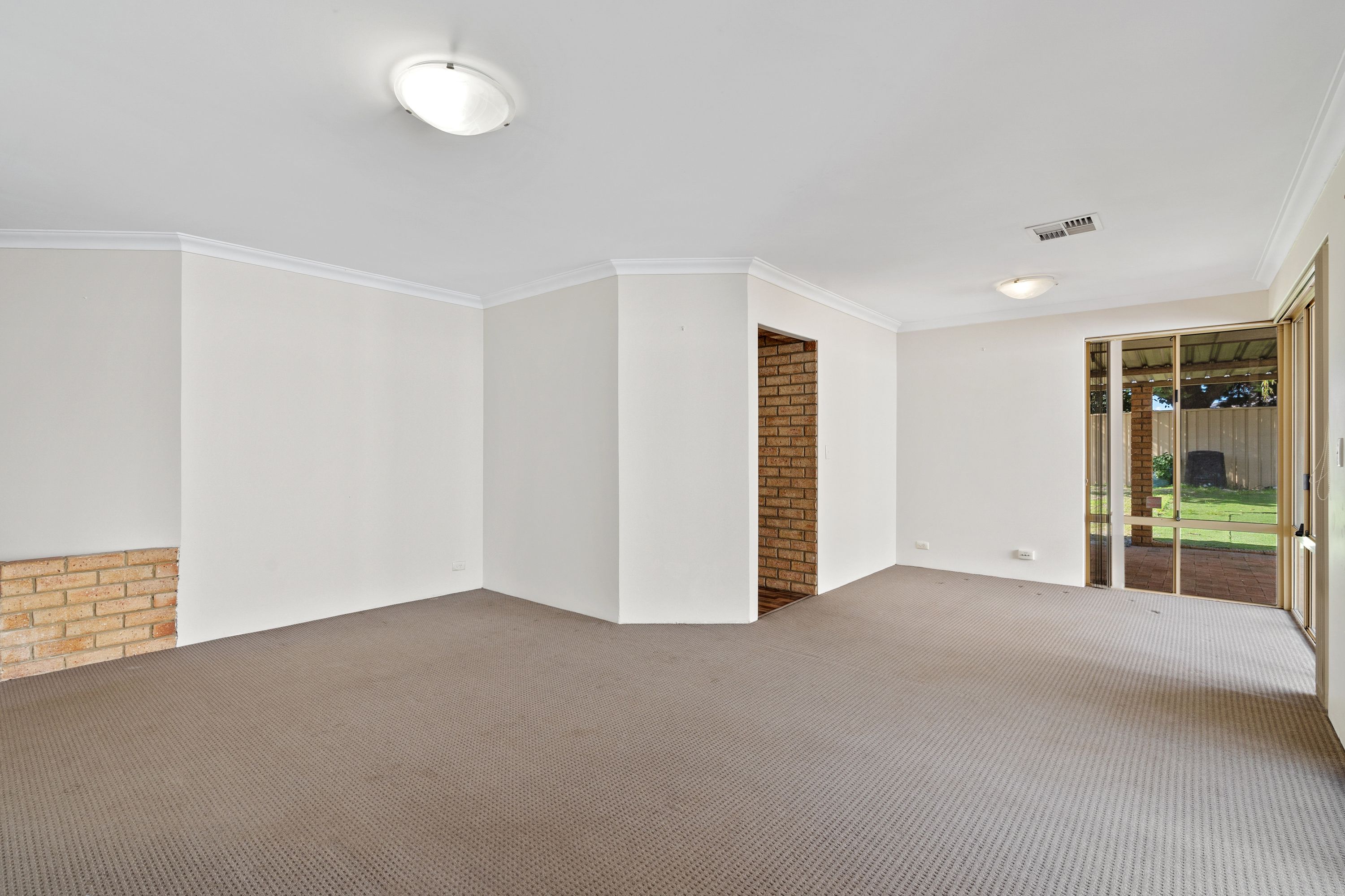 14 Newbold Court, Gosnells - Thumbnail 3