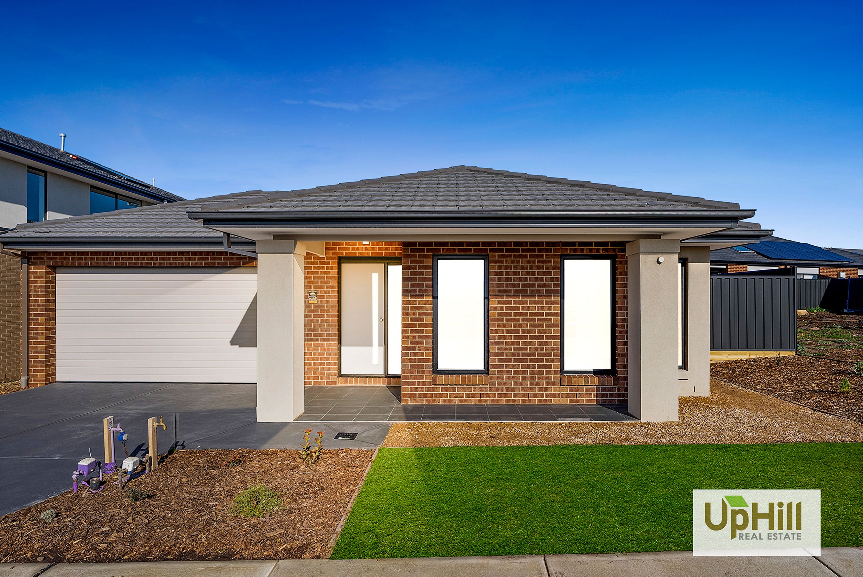 6 Wonder Avenue, Clyde North - Thumbnail 2