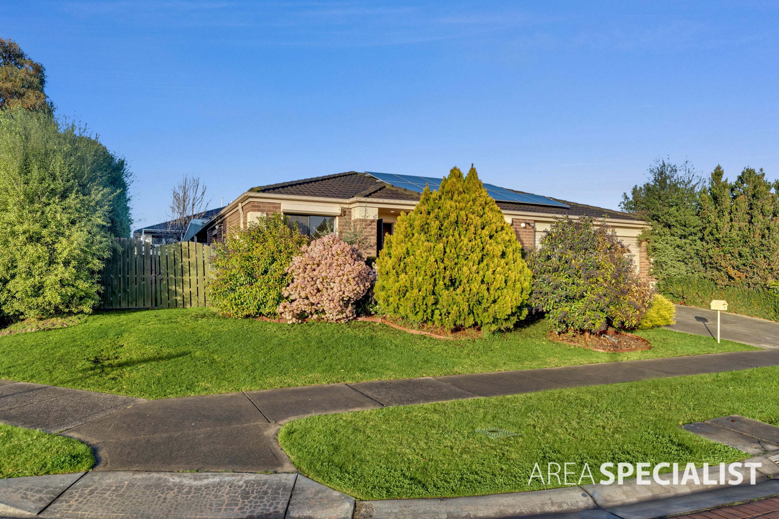 1 Michaelia Close, Cranbourne West, VIC 3977