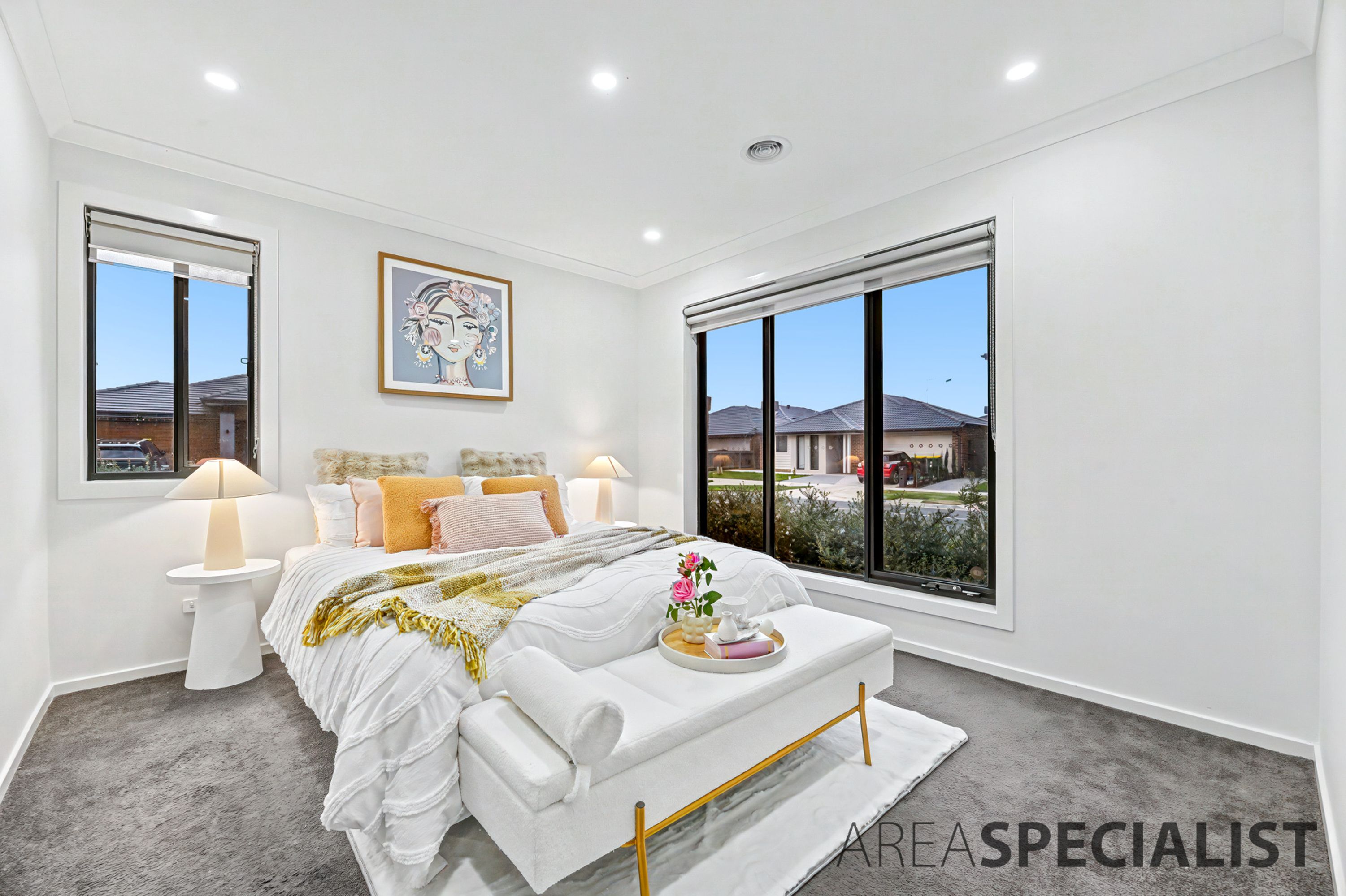56 Spectrum Crescent, Clyde North, Clyde North - Thumbnail 3