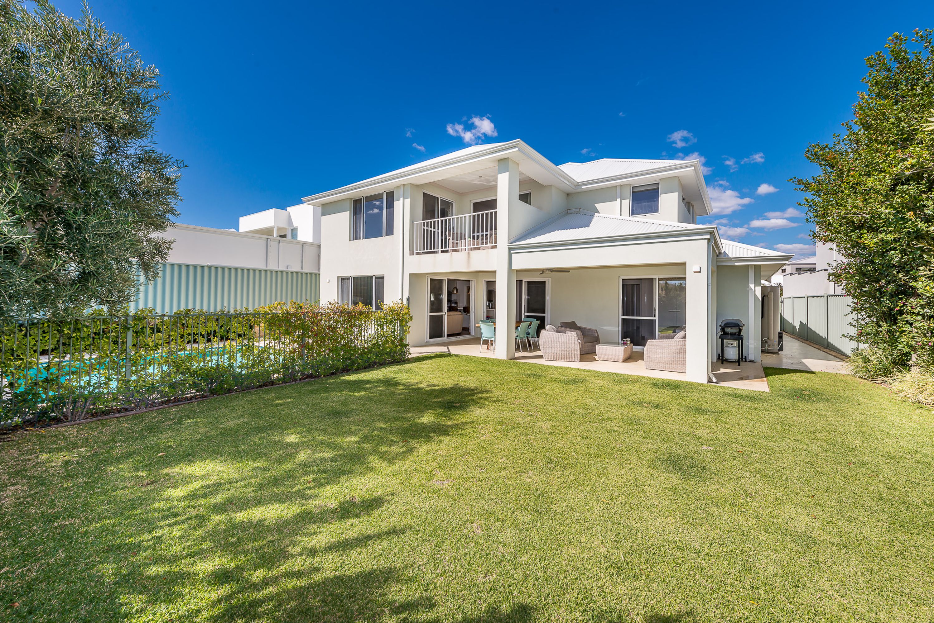 30 Blackpool Promenade, Iluka - Thumbnail 3