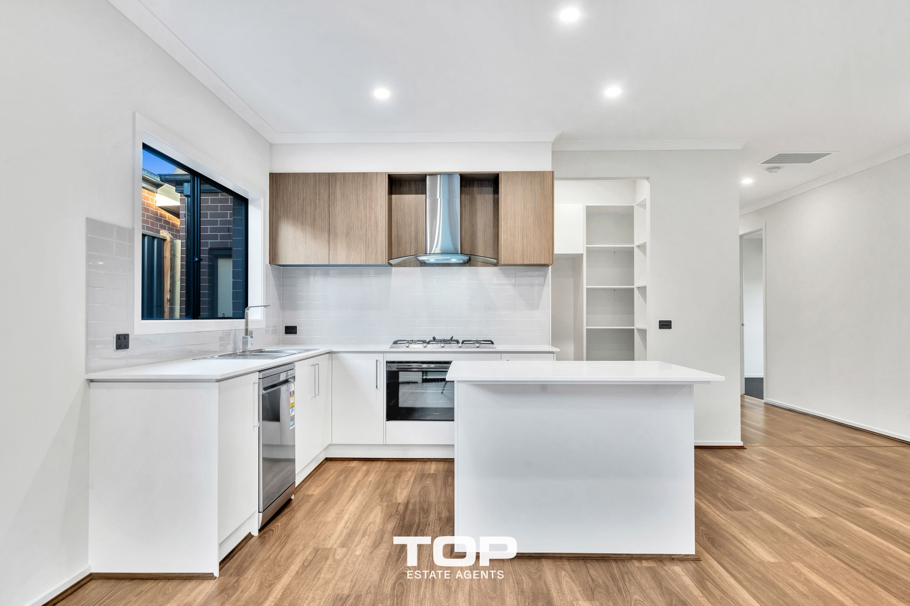 32 Sienna Crescent, Clyde - Thumbnail 5