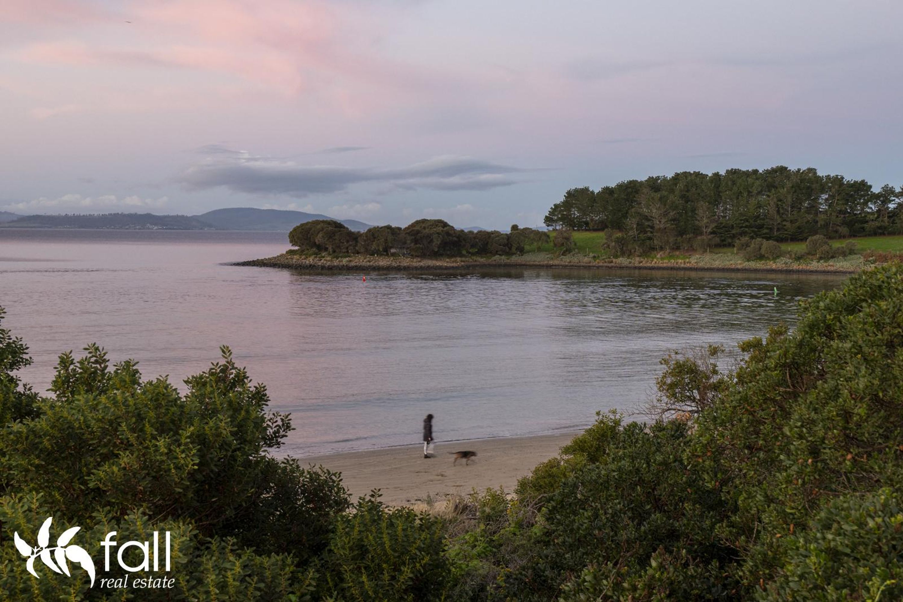 84 Pipe Clay Esplanade, Cremorne - Image 1