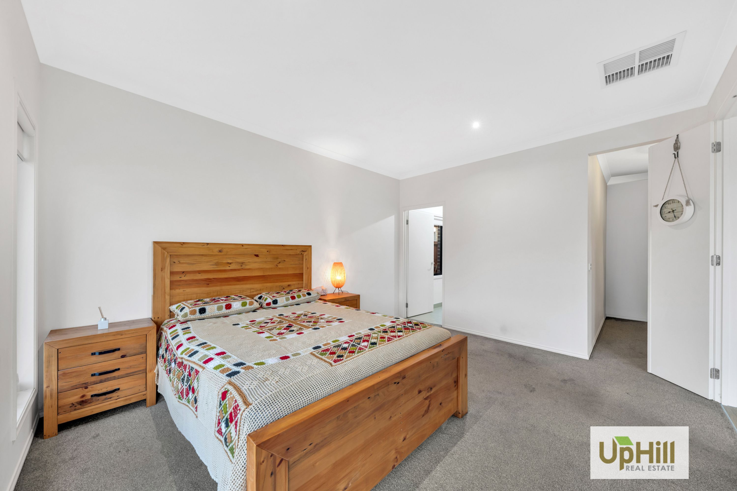 28 Jackwood Drive, Clyde North - Thumbnail 4