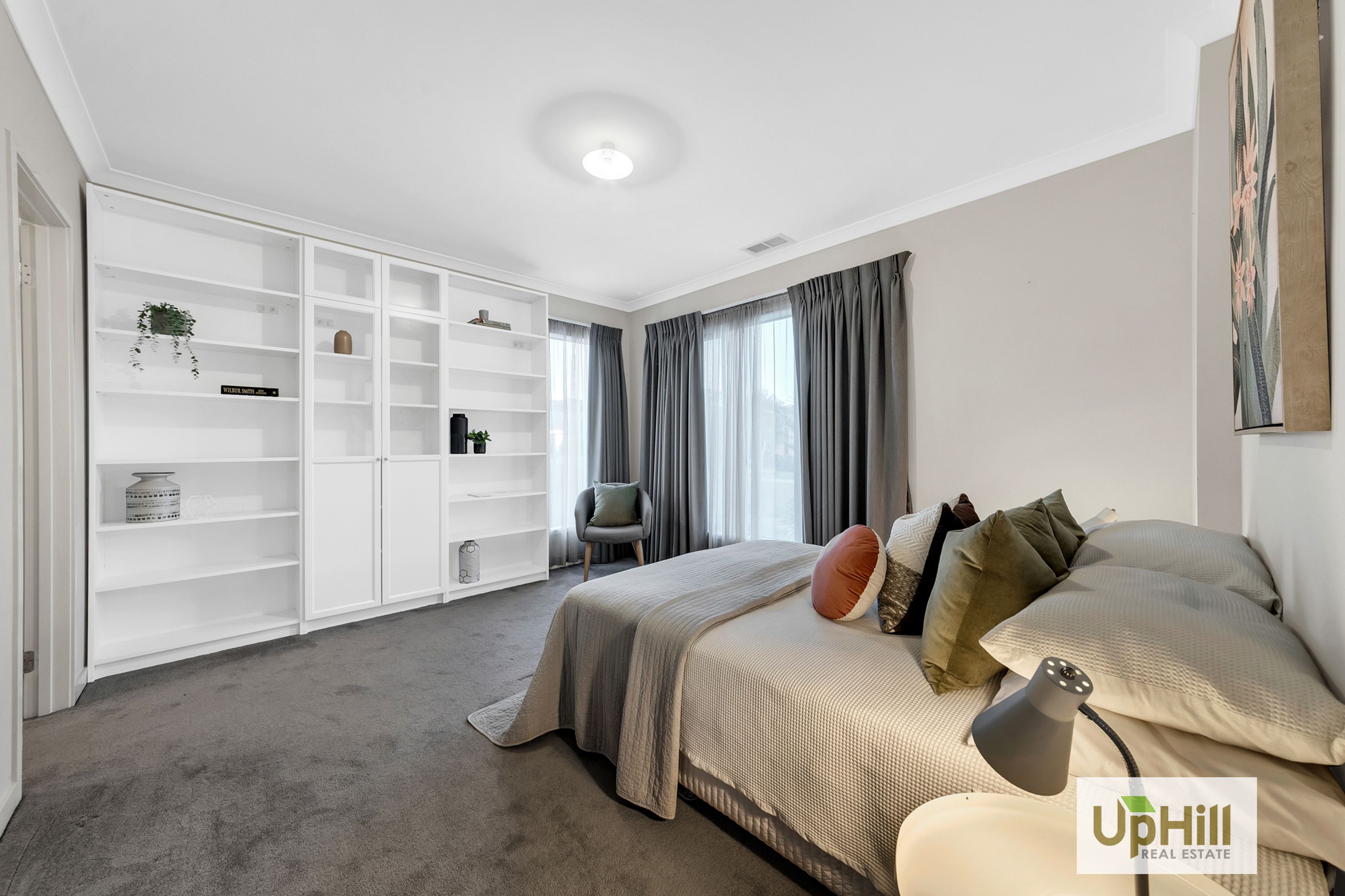 24 Compton Way, Clyde North - Thumbnail 3