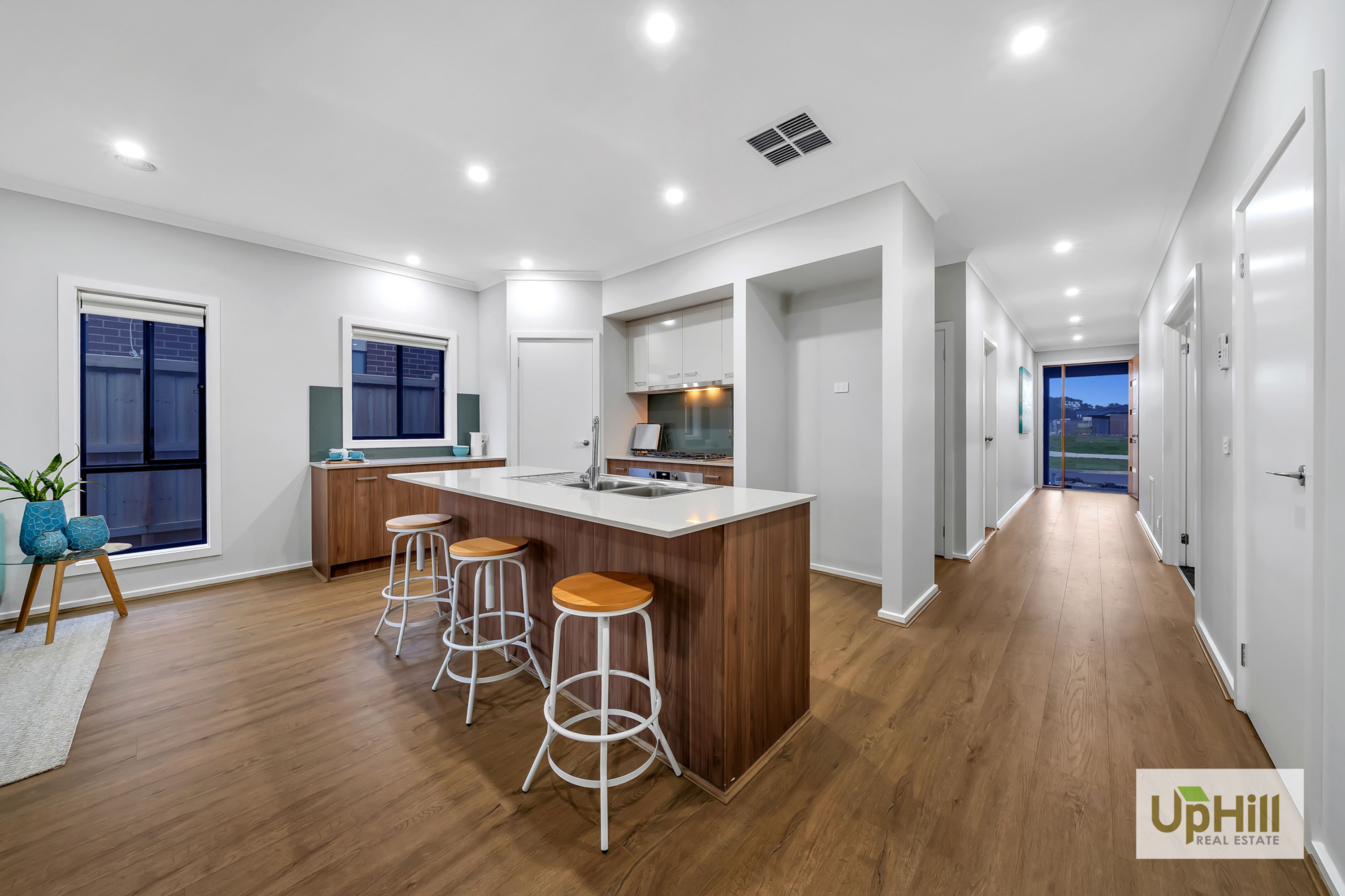 12 Lefrant Way, Cranbourne South - Thumbnail 5