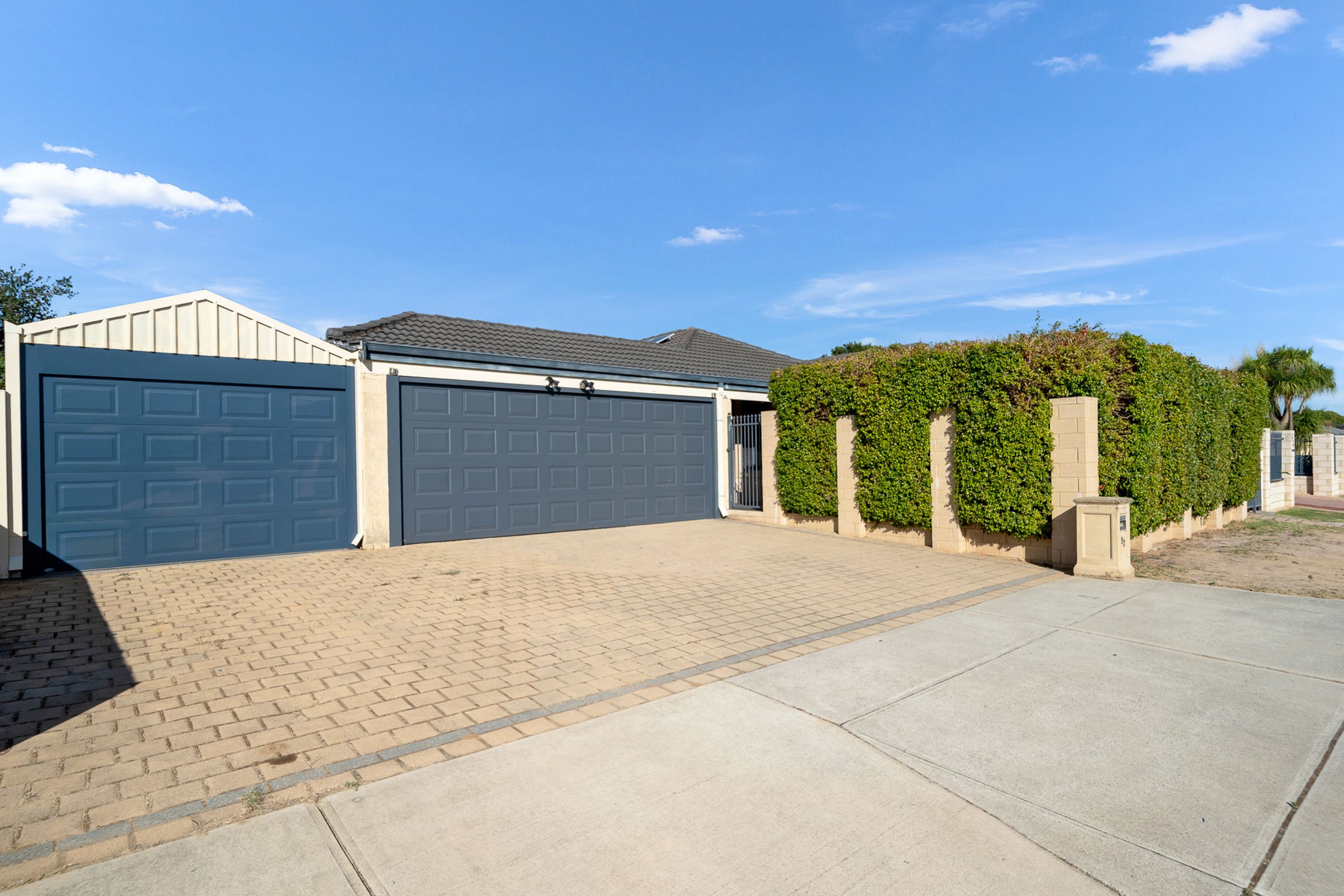 92 Lauterbach Drive, Gosnells, WA 6110, Gosnells - Thumbnail 2