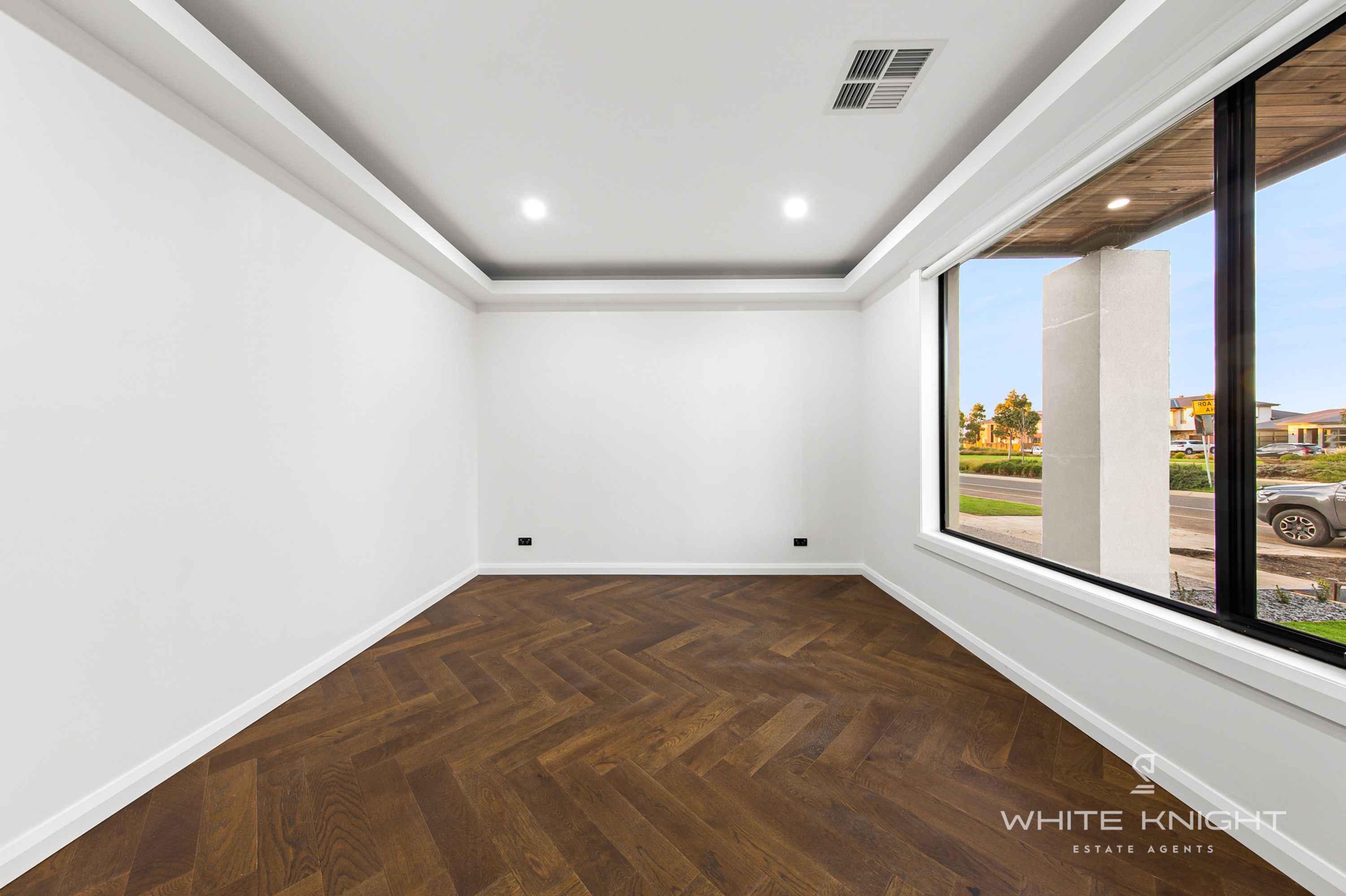 10 Frontier Avenue, Aintree VIC 3336, Aintree - Thumbnail 7
