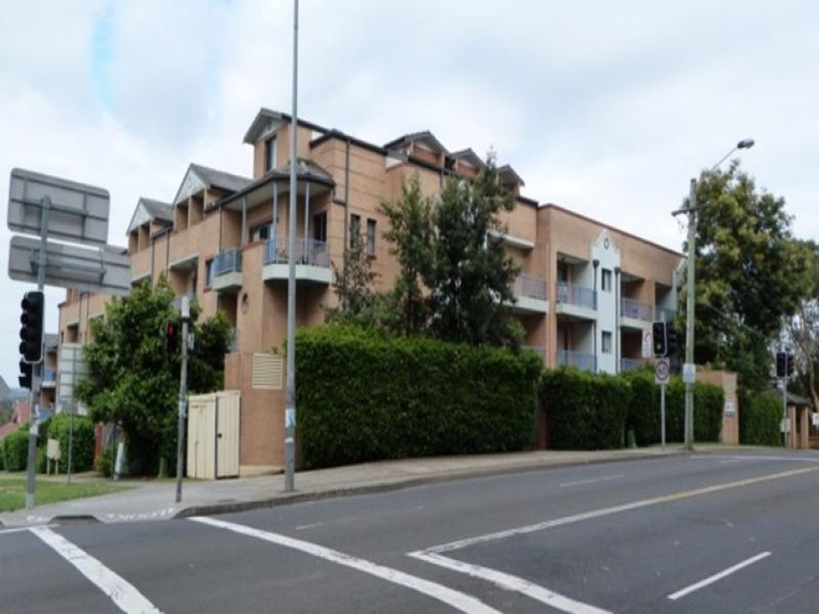 4/49 Woniora Rd, Hurstville, Hurstville - Thumbnail 2