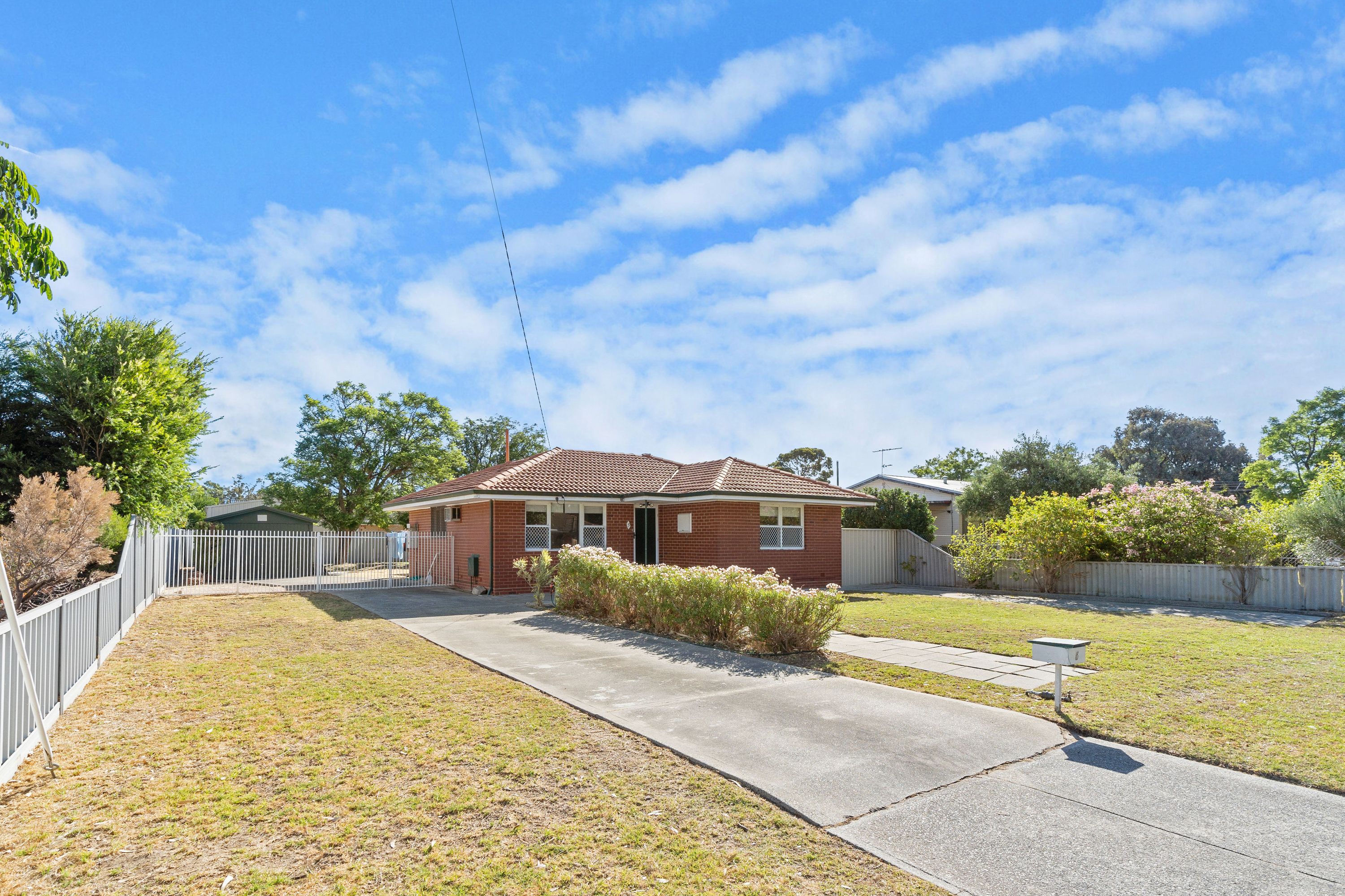5 Broadley Place