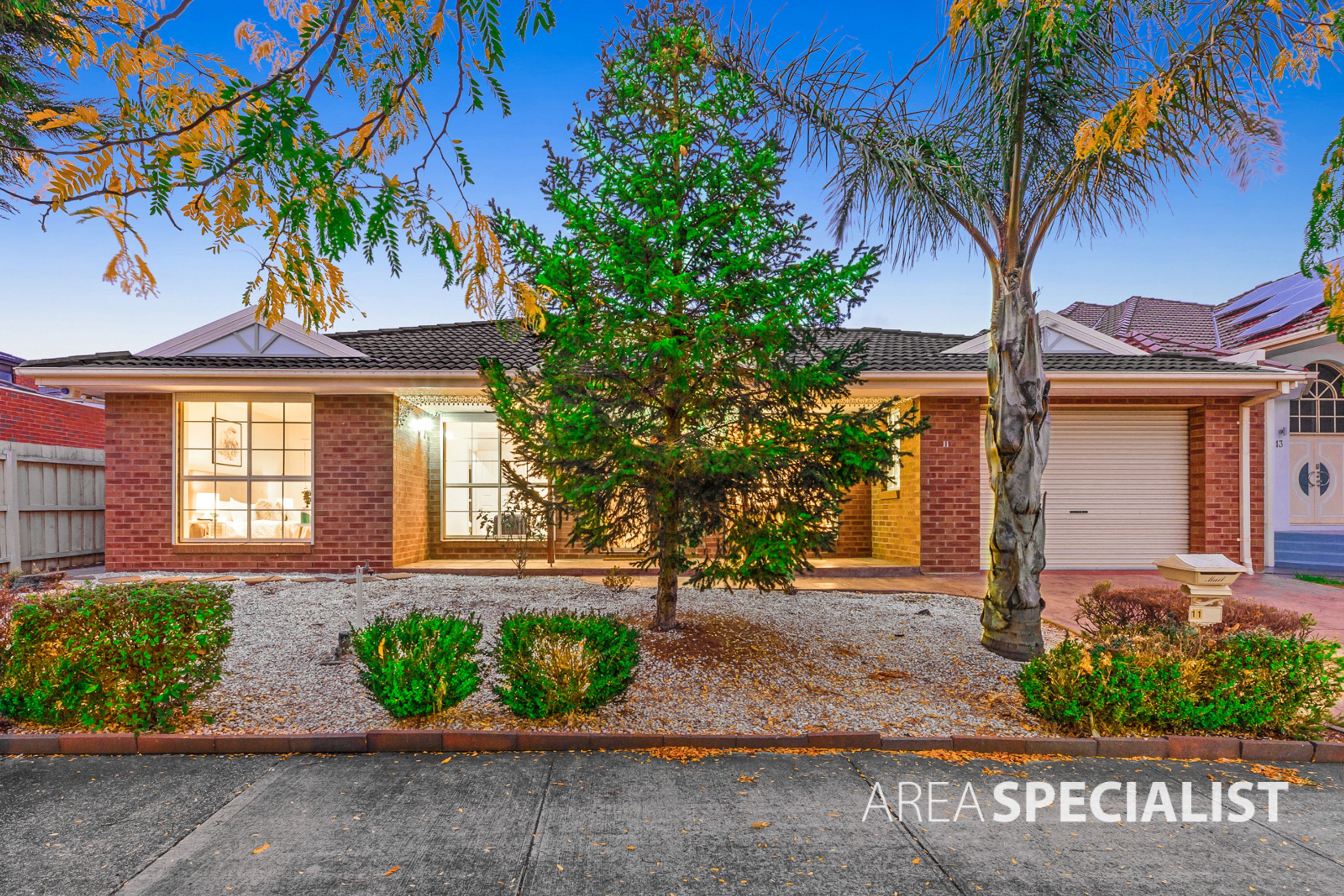 11 Spinifex Street, Cairnlea VIC 3023, Cairnlea - Thumbnail 2