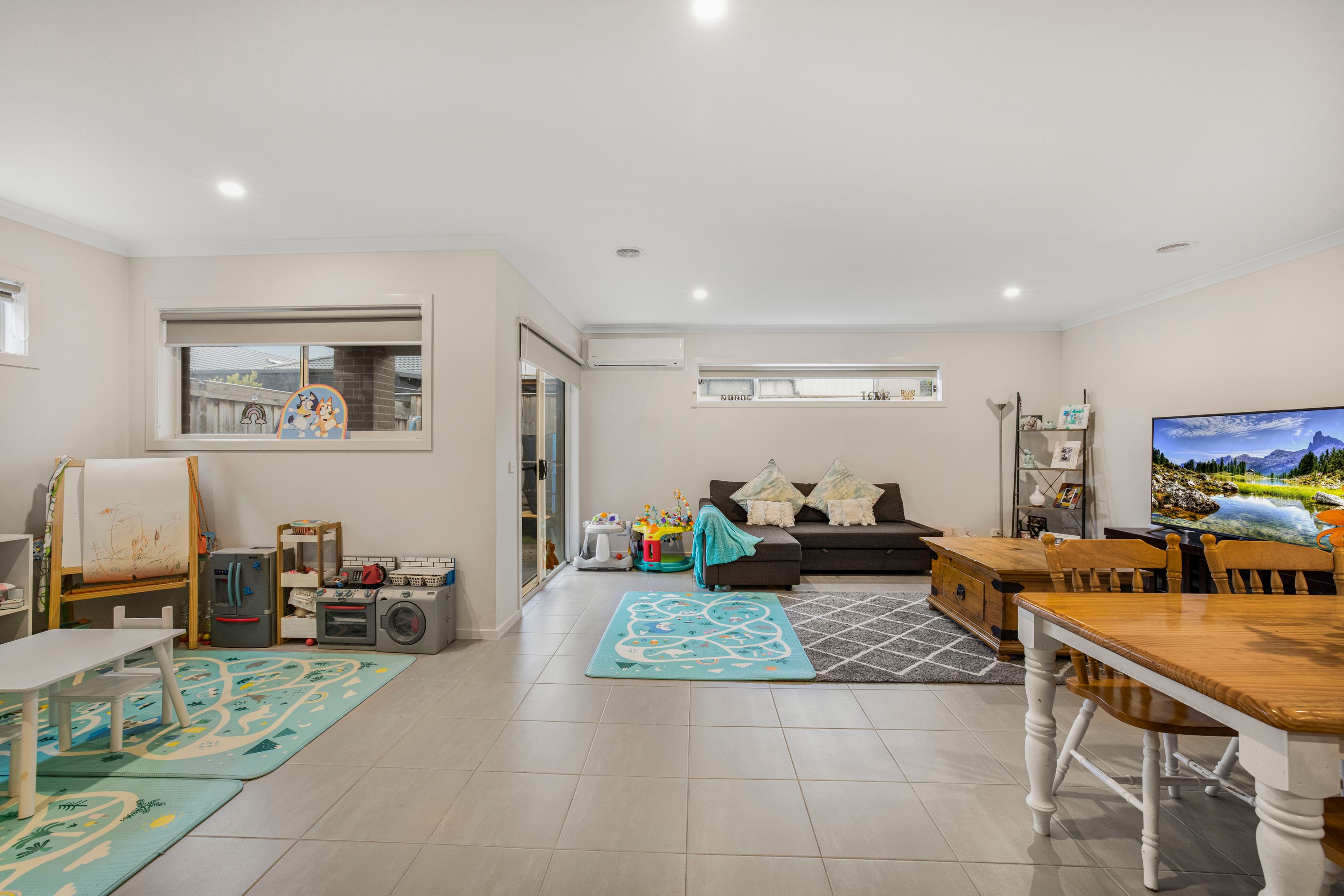 22 Knightsford Avenue, Clyde - Thumbnail 5