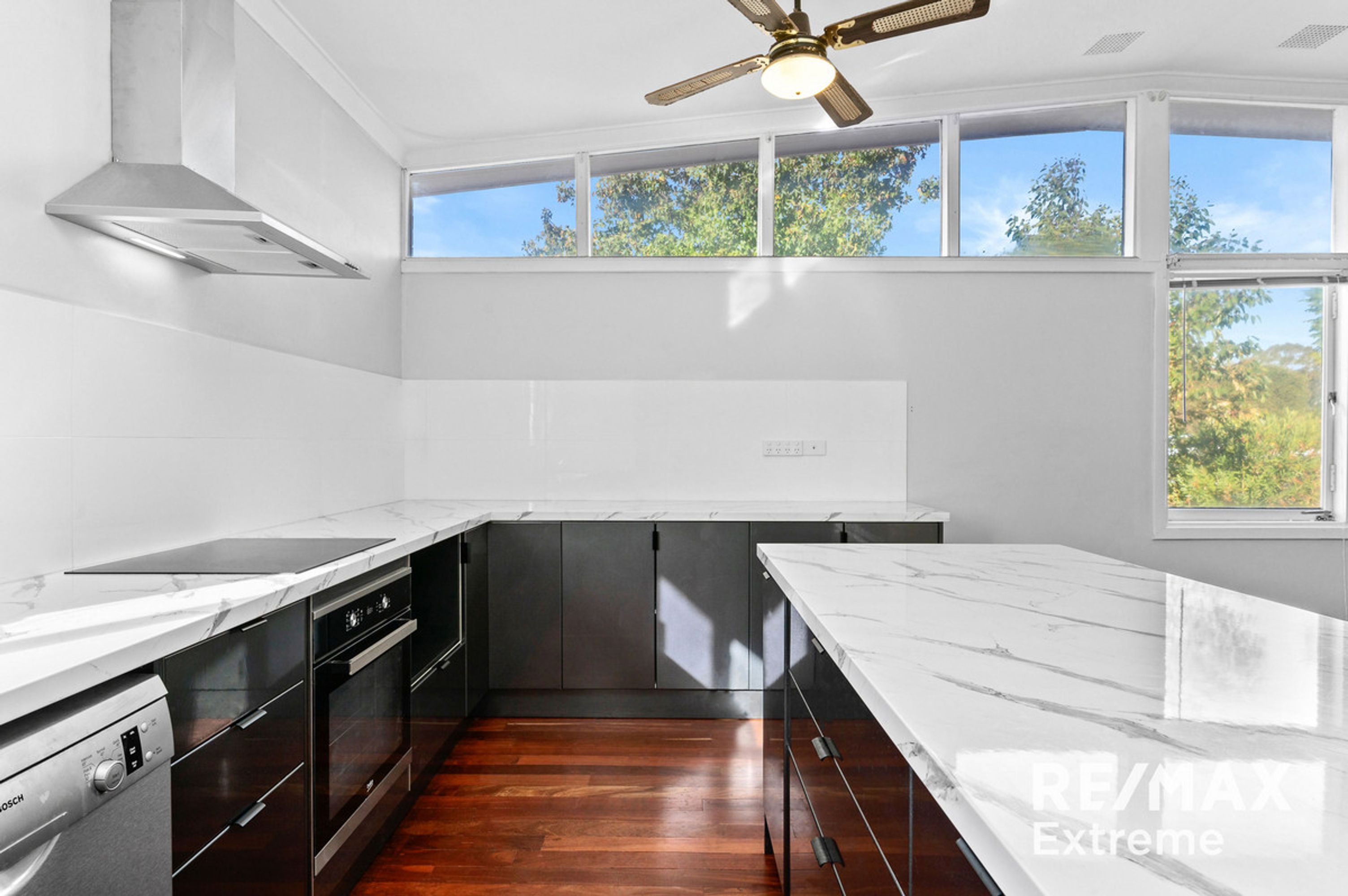 49 Harrison Way, Calista - Thumbnail 5