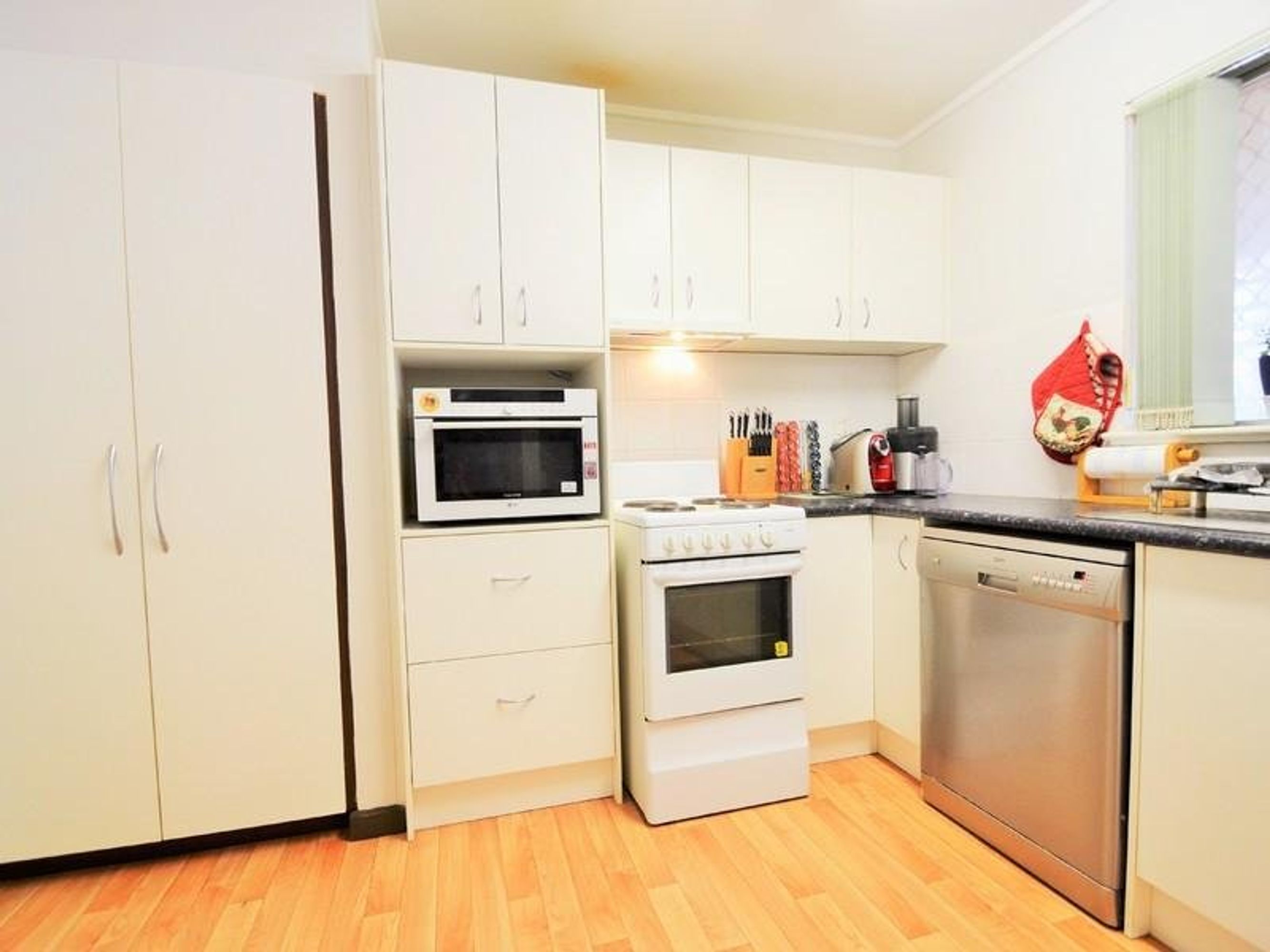 13 Barker Court, Port Hedland, Port Hedland - Thumbnail 2