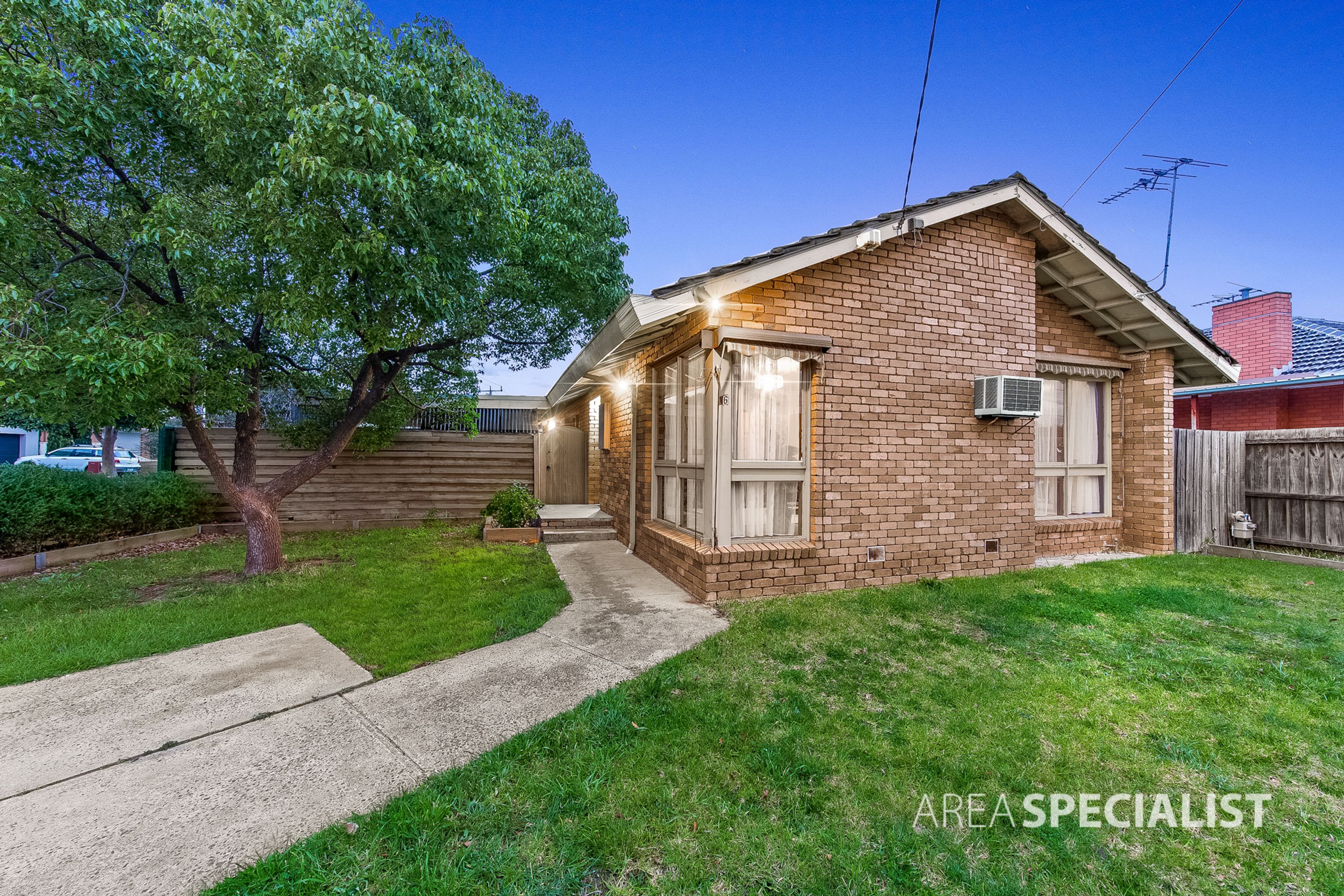 26 Protea Crescent, St Albans VIC 3021, St Albans - Thumbnail 2