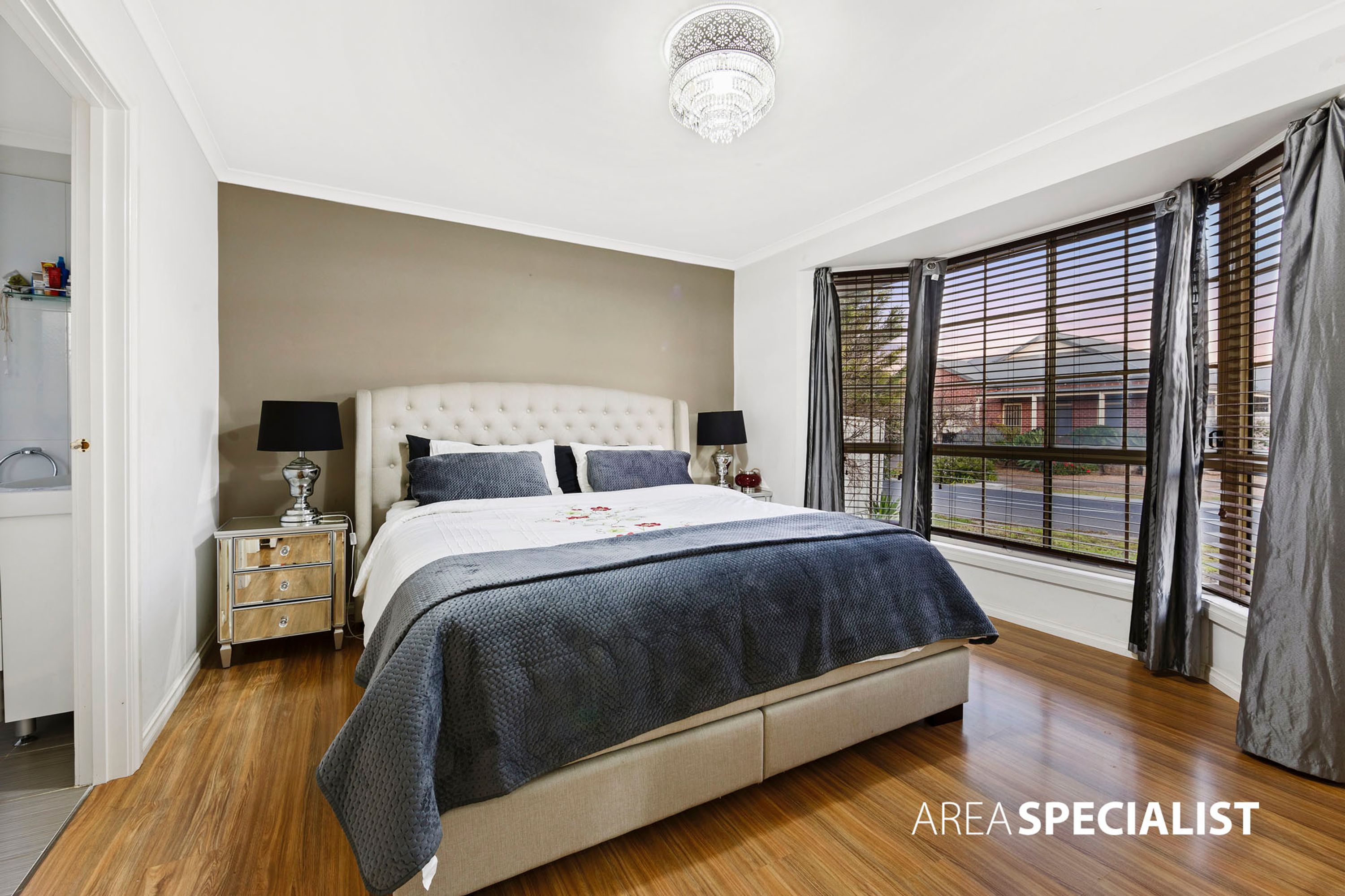 8 Stamford Grove, Caroline Springs VIC 3023, Caroline Springs - Thumbnail 5