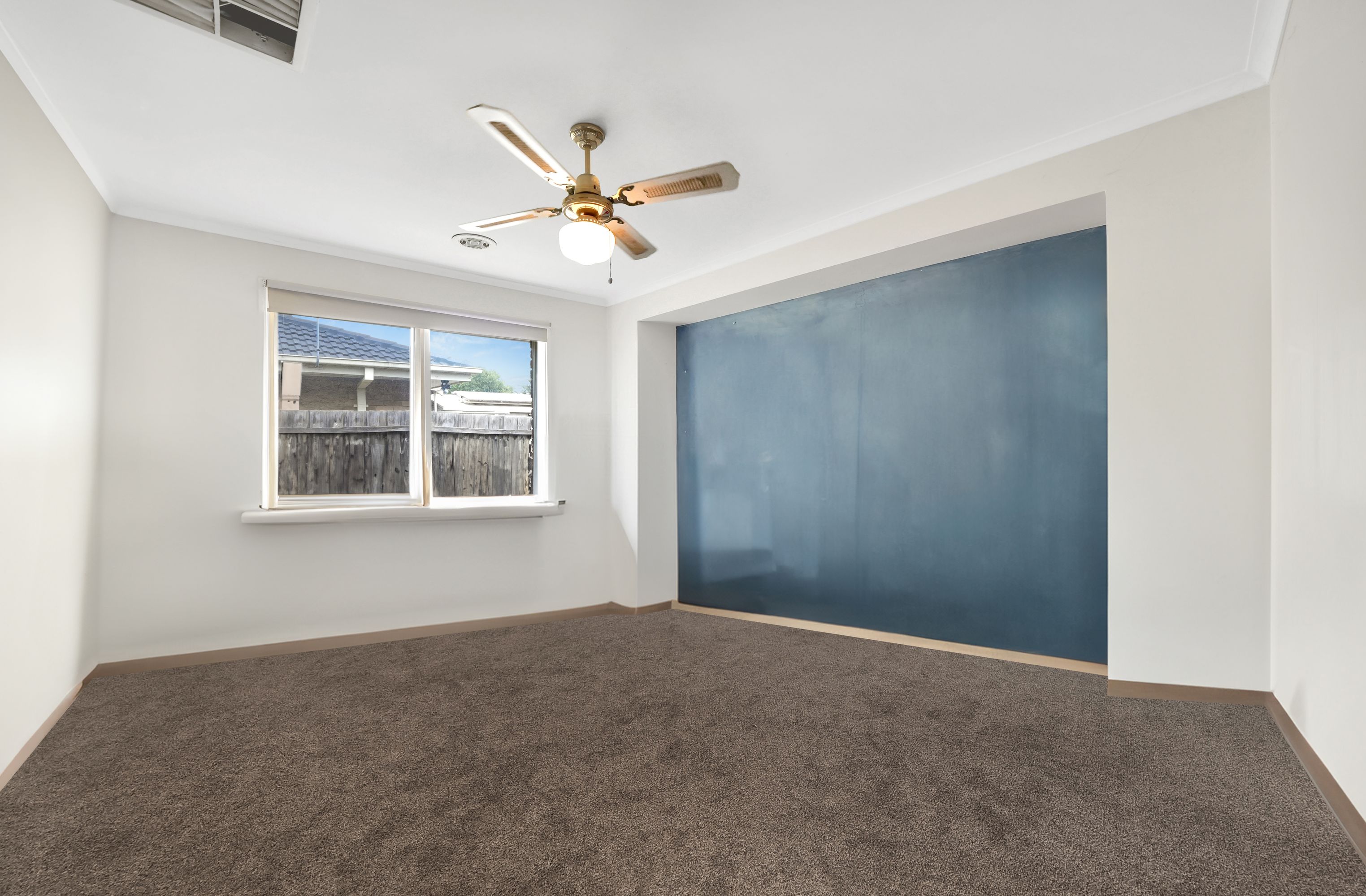 51 Marina Drive, Melton VIC 3337, Melton - Thumbnail 2
