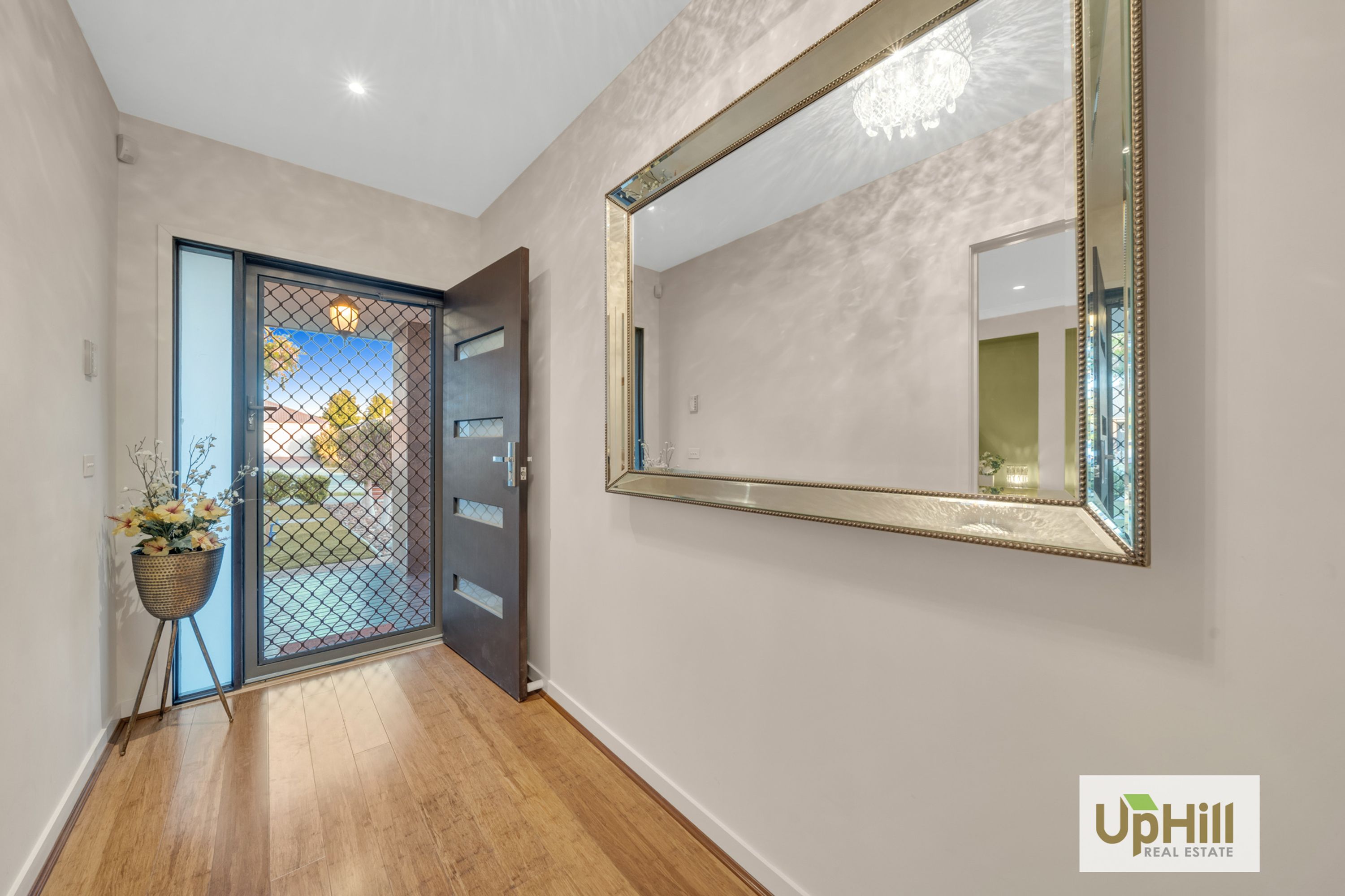 24 Macumba Drive, Clyde North - Thumbnail 2