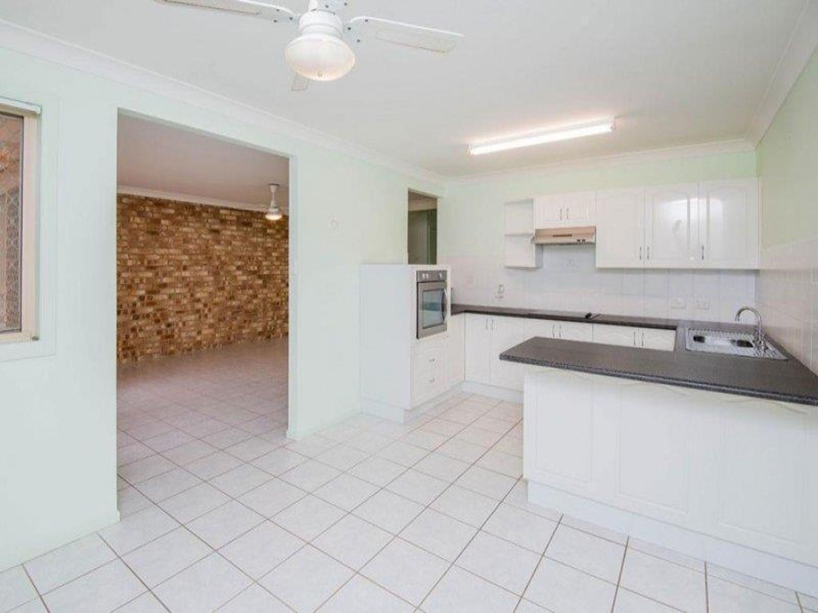 4/4/3 Schaeffer Close, Grafton - Thumbnail 7
