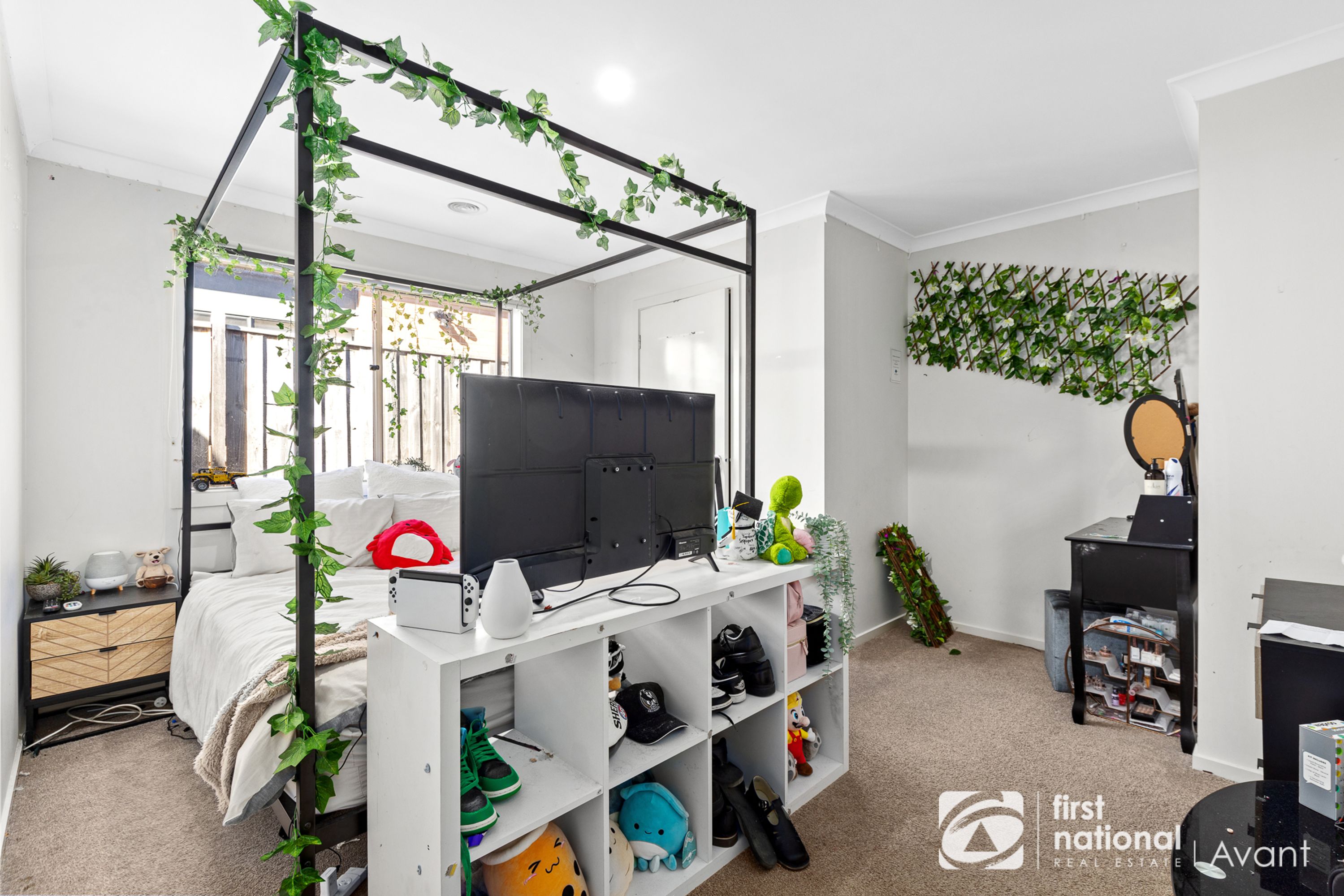 182 Wheelers Park Drive, Cranbourne North - Thumbnail 6