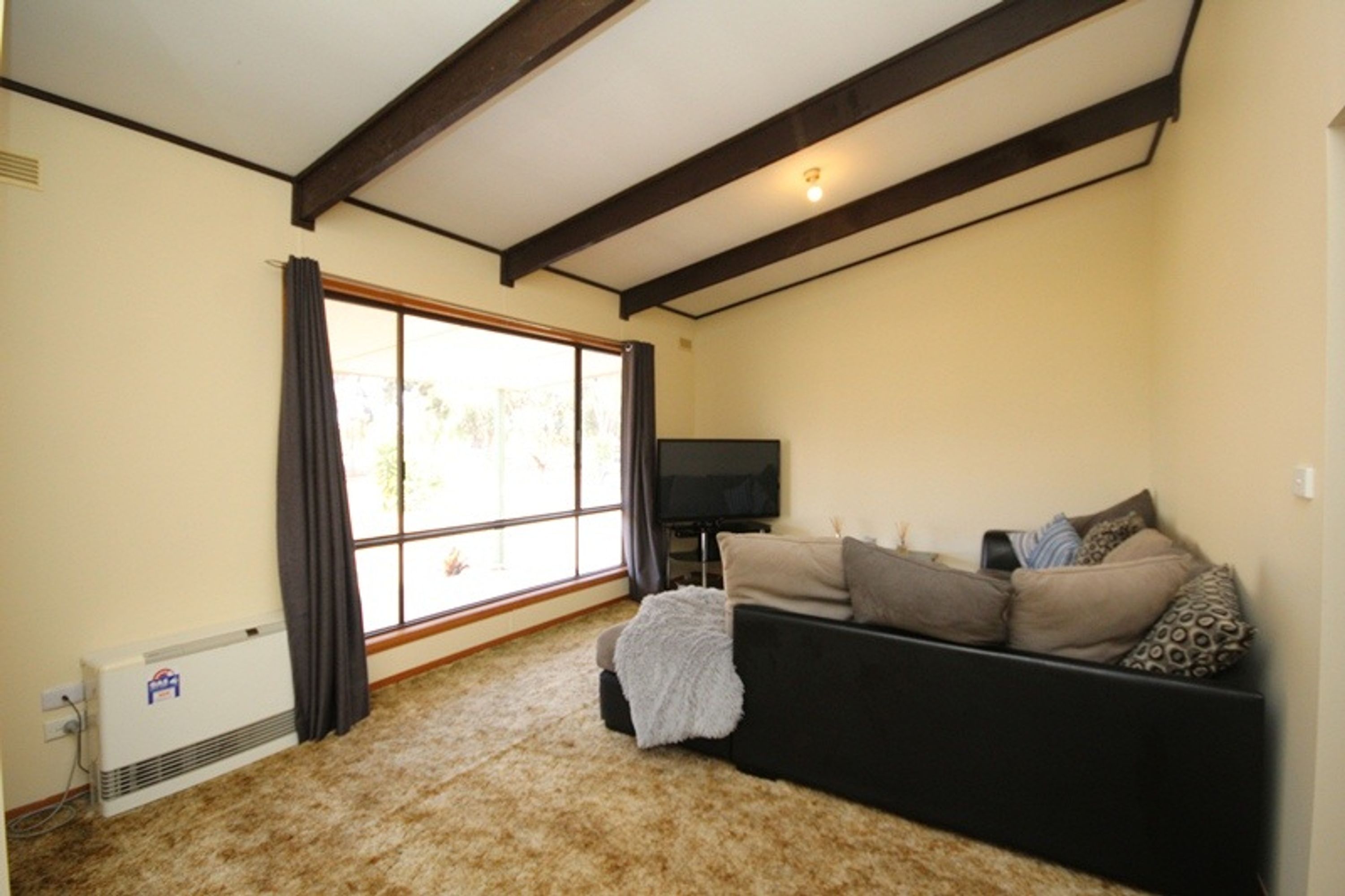 115 Peppertree Lane, Horsham VIC 3400, Horsham - Thumbnail 2