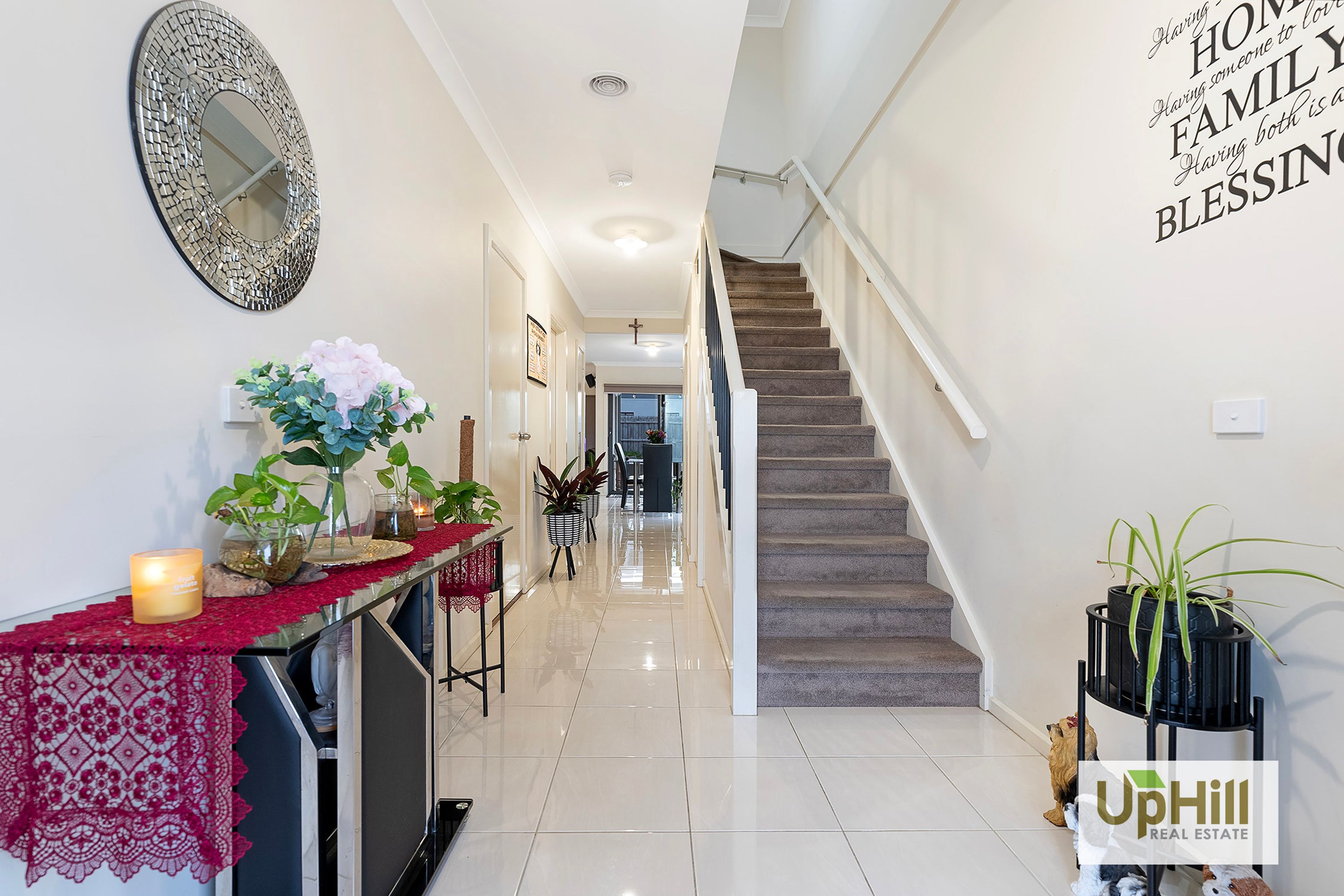 19 Camaro Drive, Cranbourne East - Thumbnail 2
