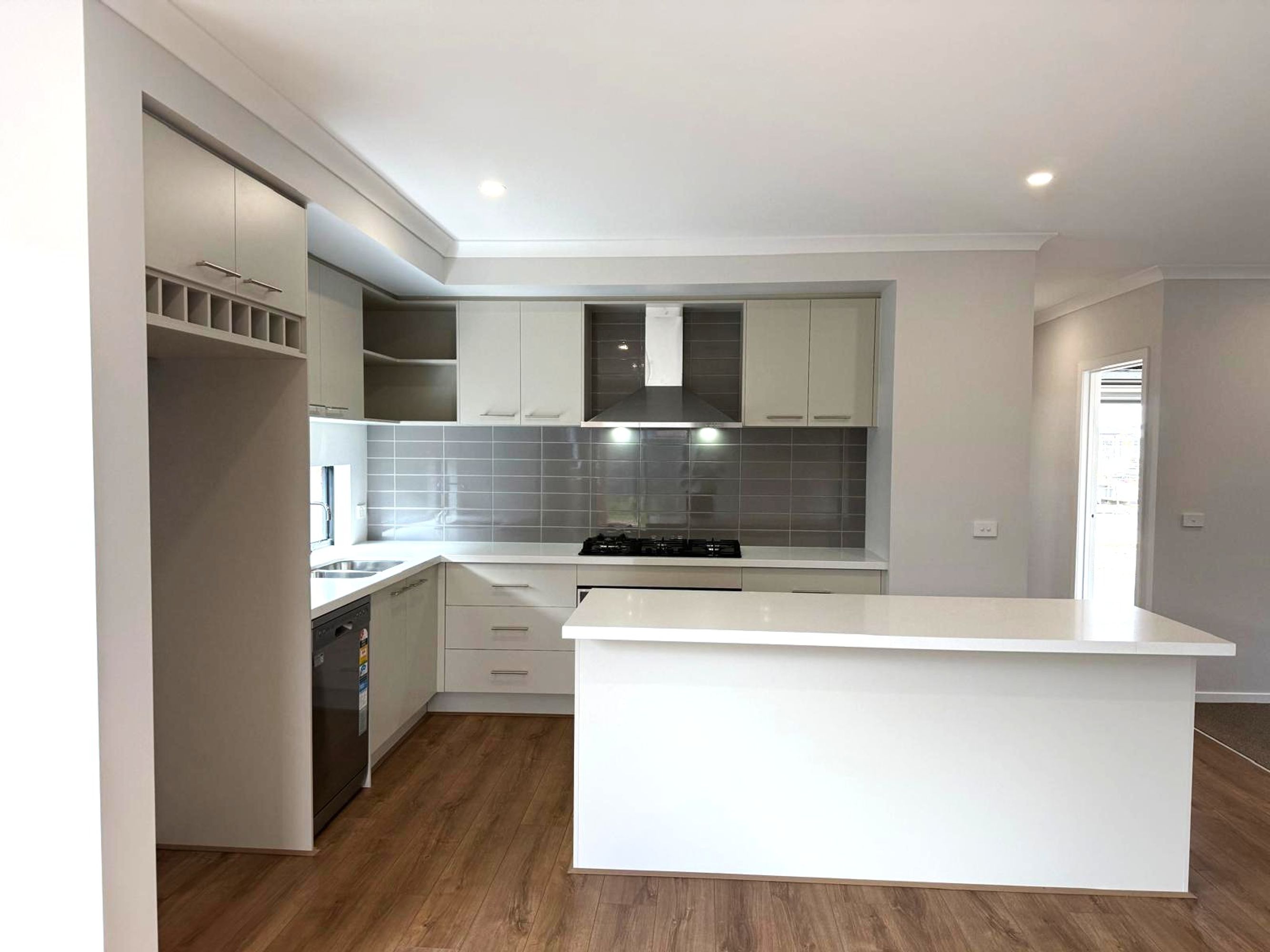 77 Jarrahwood Circuit, Clyde - Thumbnail 4