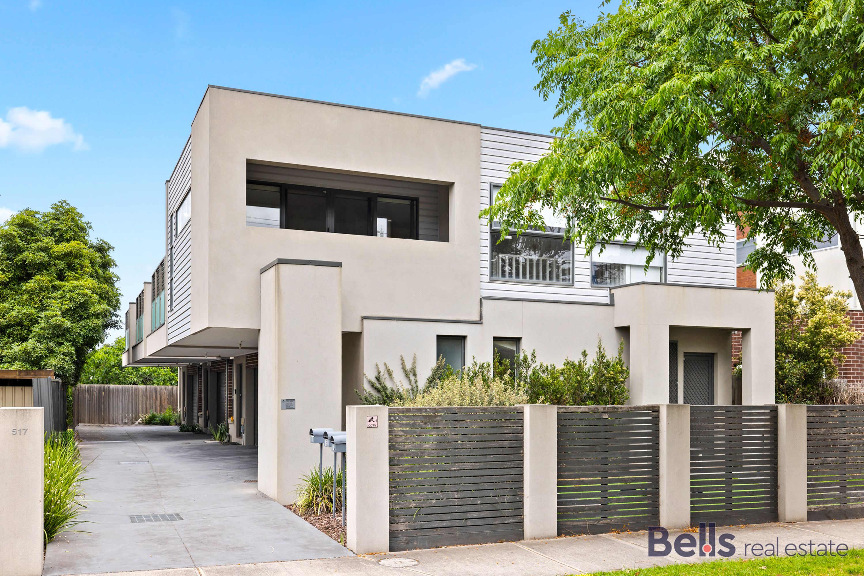 2/517 Ballarat Road