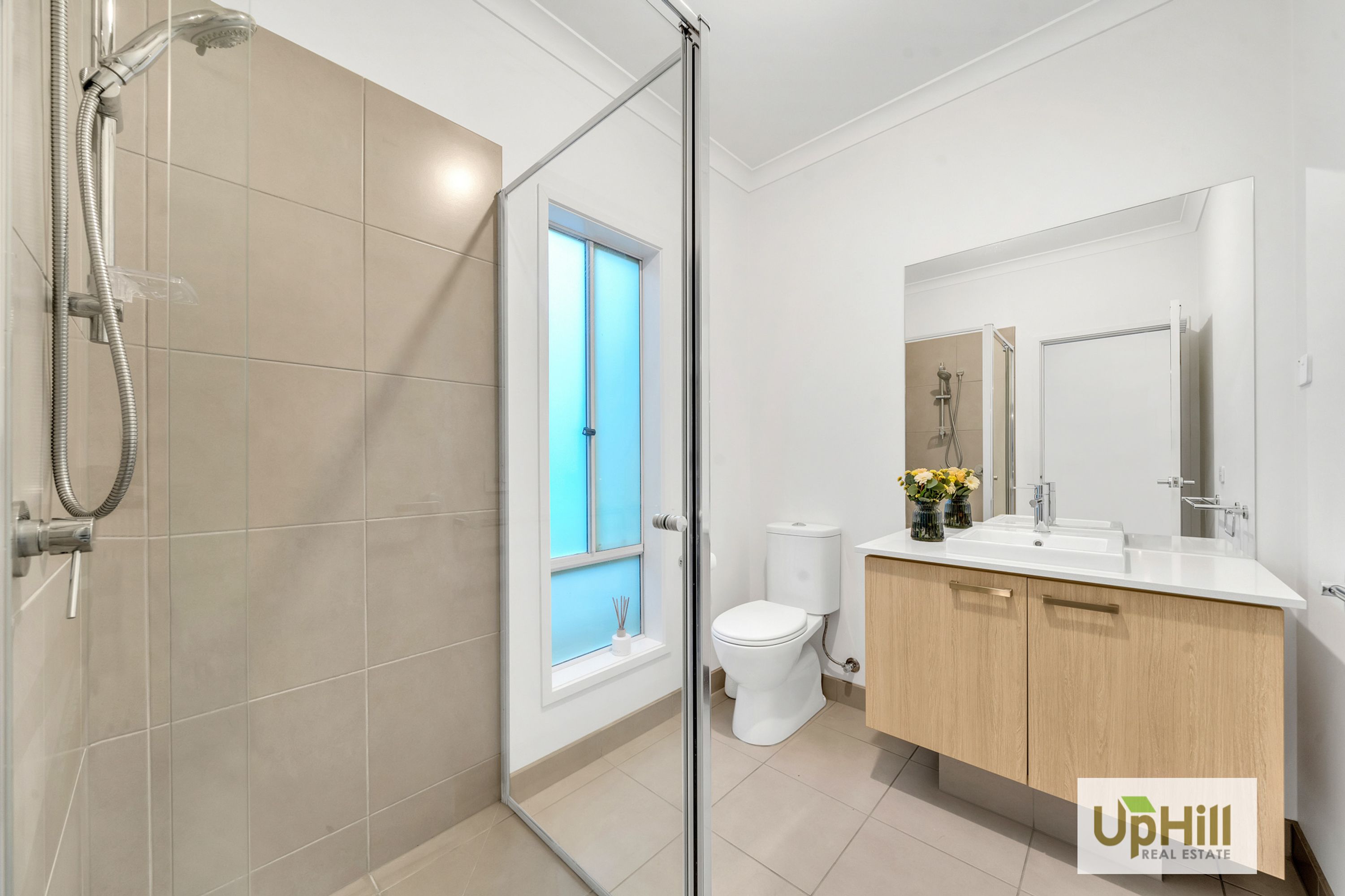 6 Harlequin Way, Clyde North - Thumbnail 4