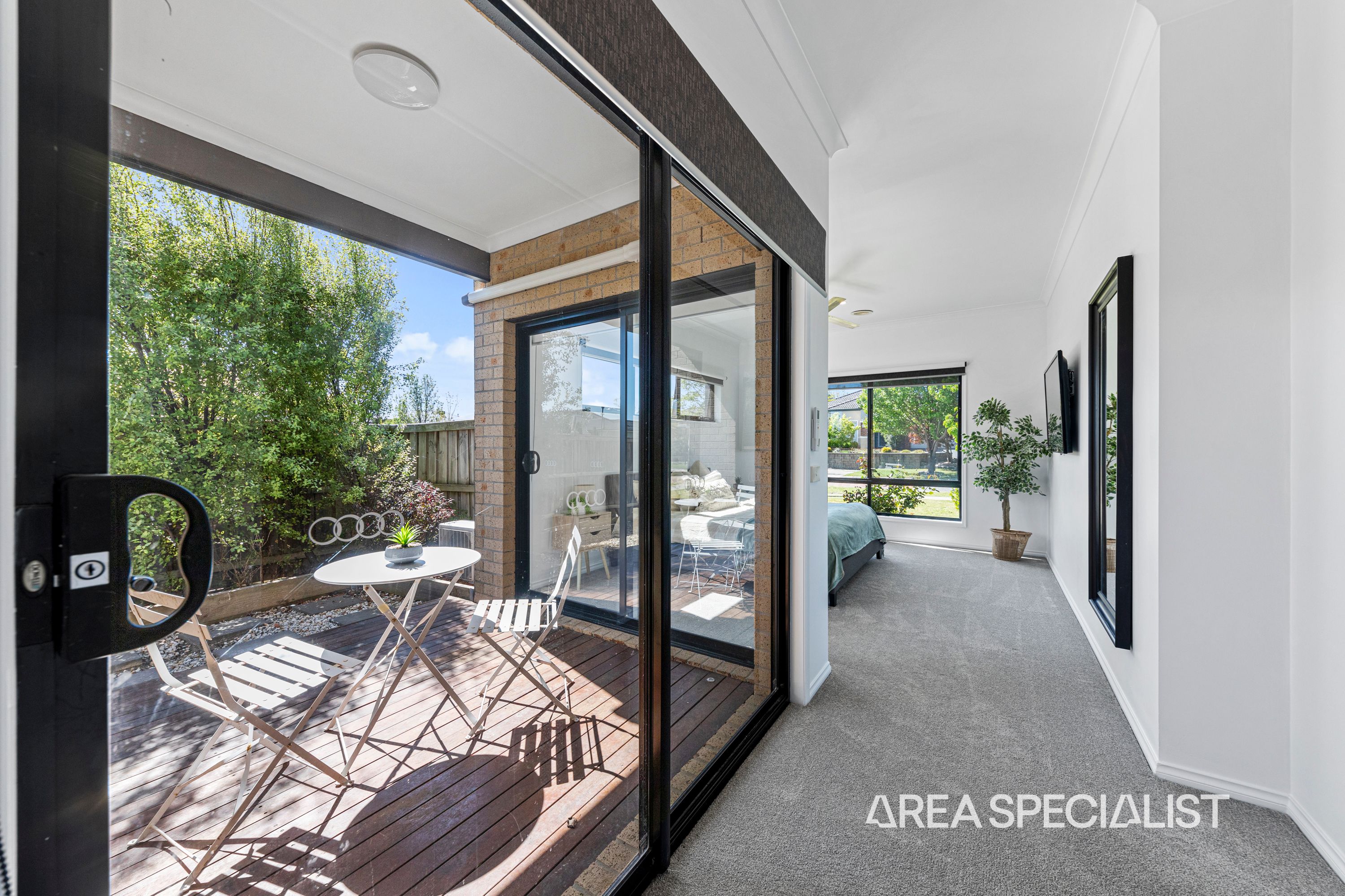 2 Carrington Drive, Pakenham - Thumbnail 7