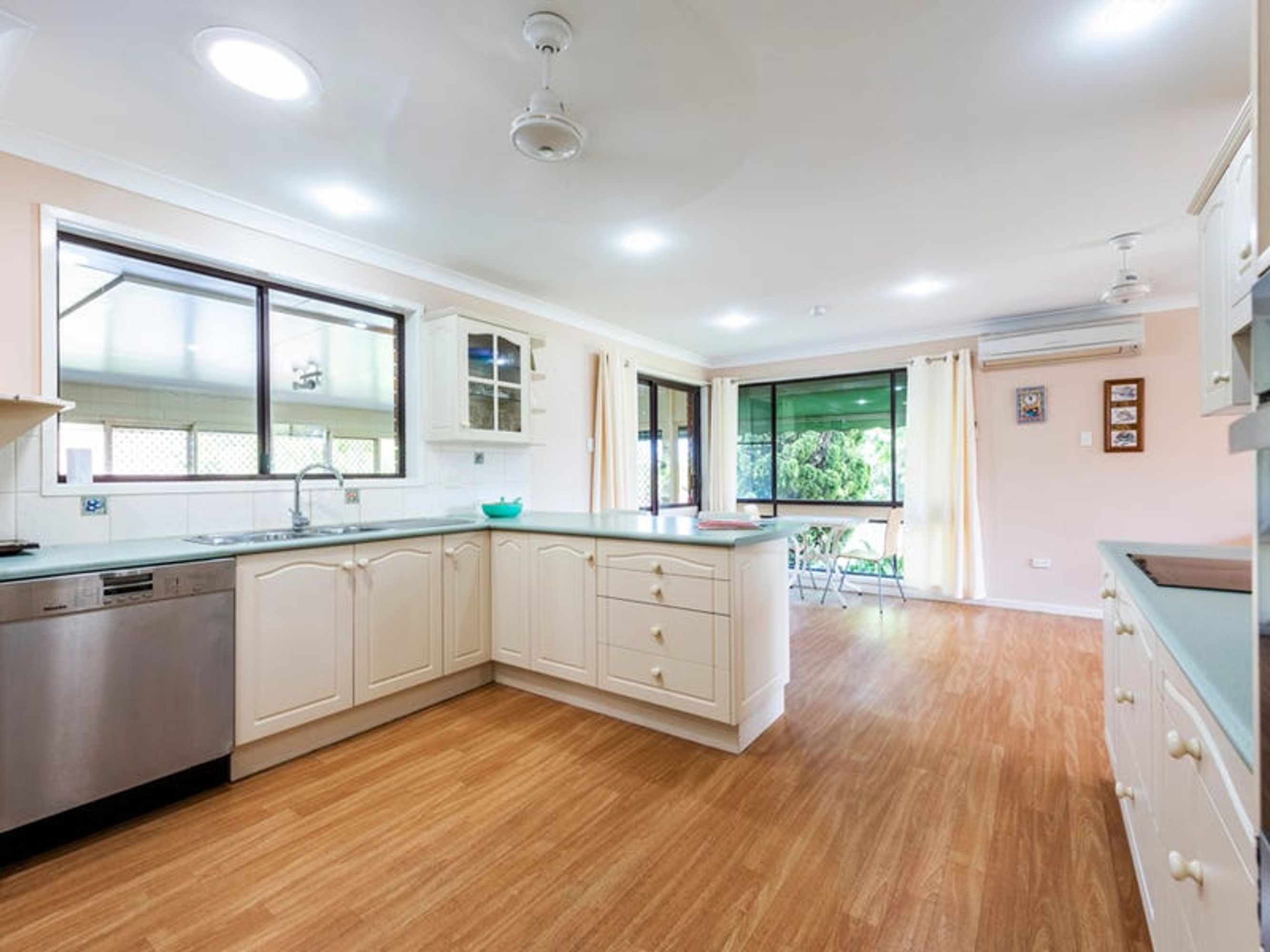 26 Sunset Drive, Junction Hill - Thumbnail 8