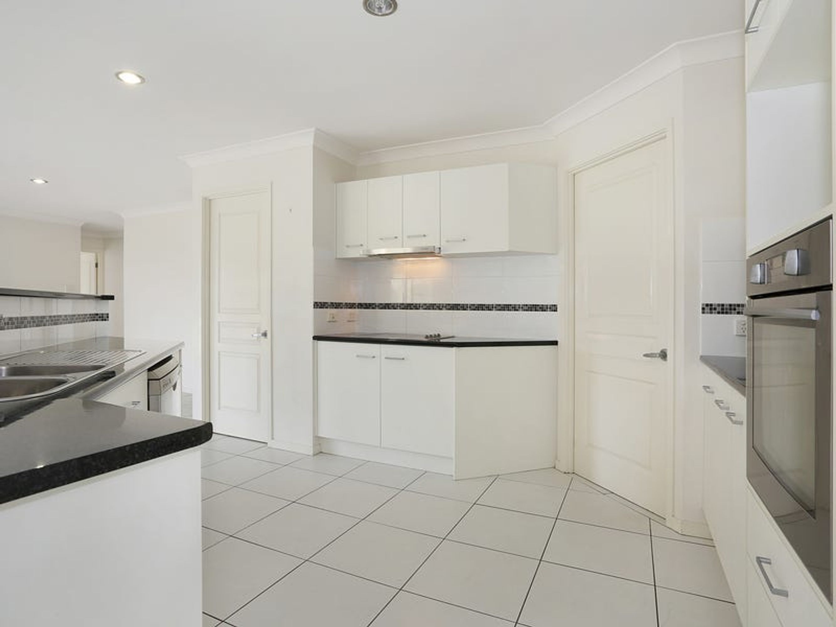 14 Mckenzie Drive, Gulmarrad - Thumbnail 7