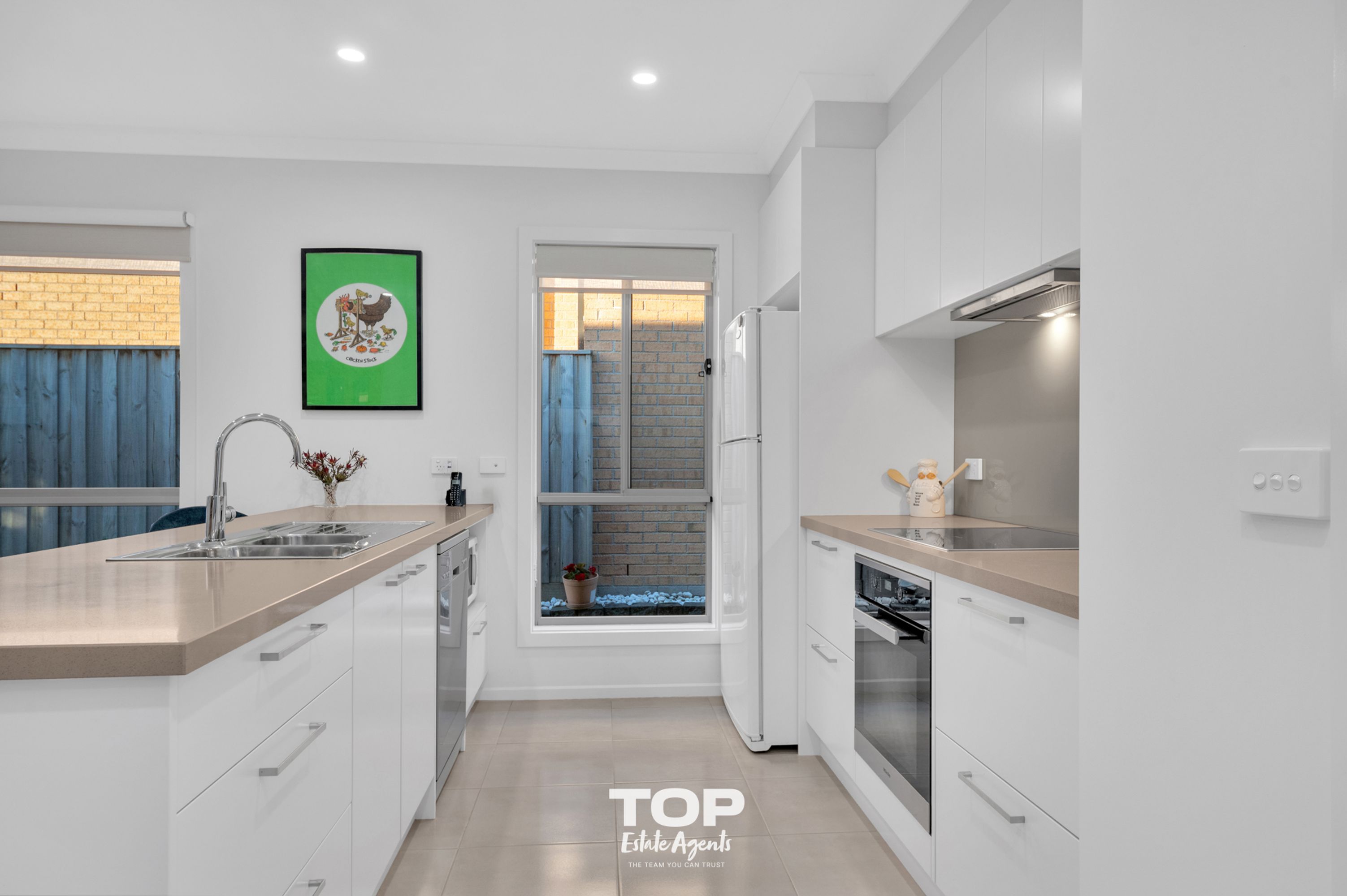 20 Everard Avenue, Clyde North - Thumbnail 4