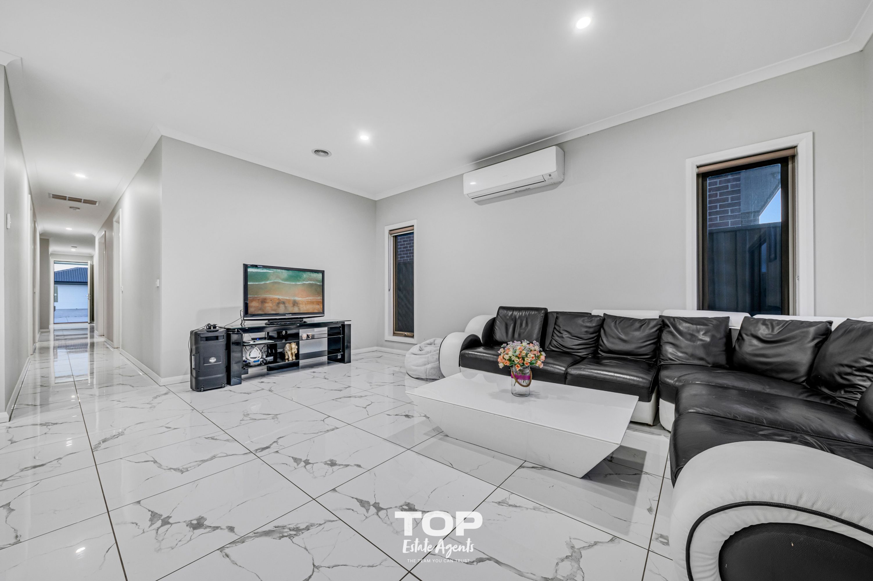 25 Pelagos Drive, Clyde - Thumbnail 3