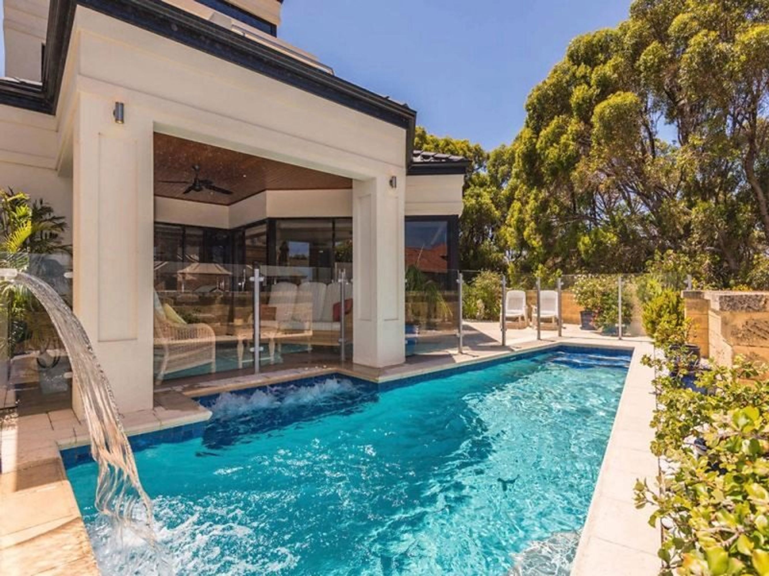 47 The Corniche, Hillarys - Thumbnail 4