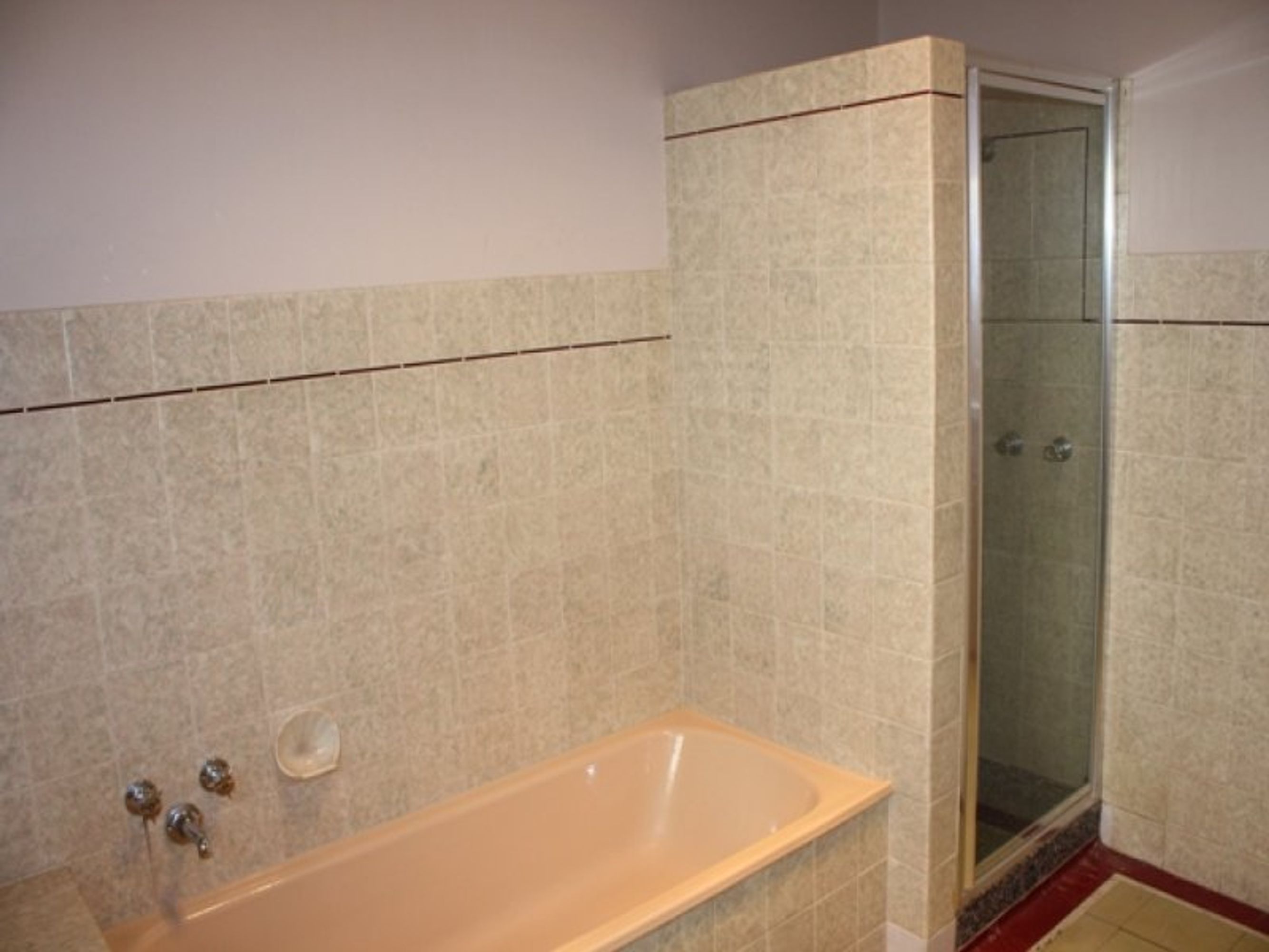 8 Laurel Street, Horsham VIC 3400, Horsham - Thumbnail 3
