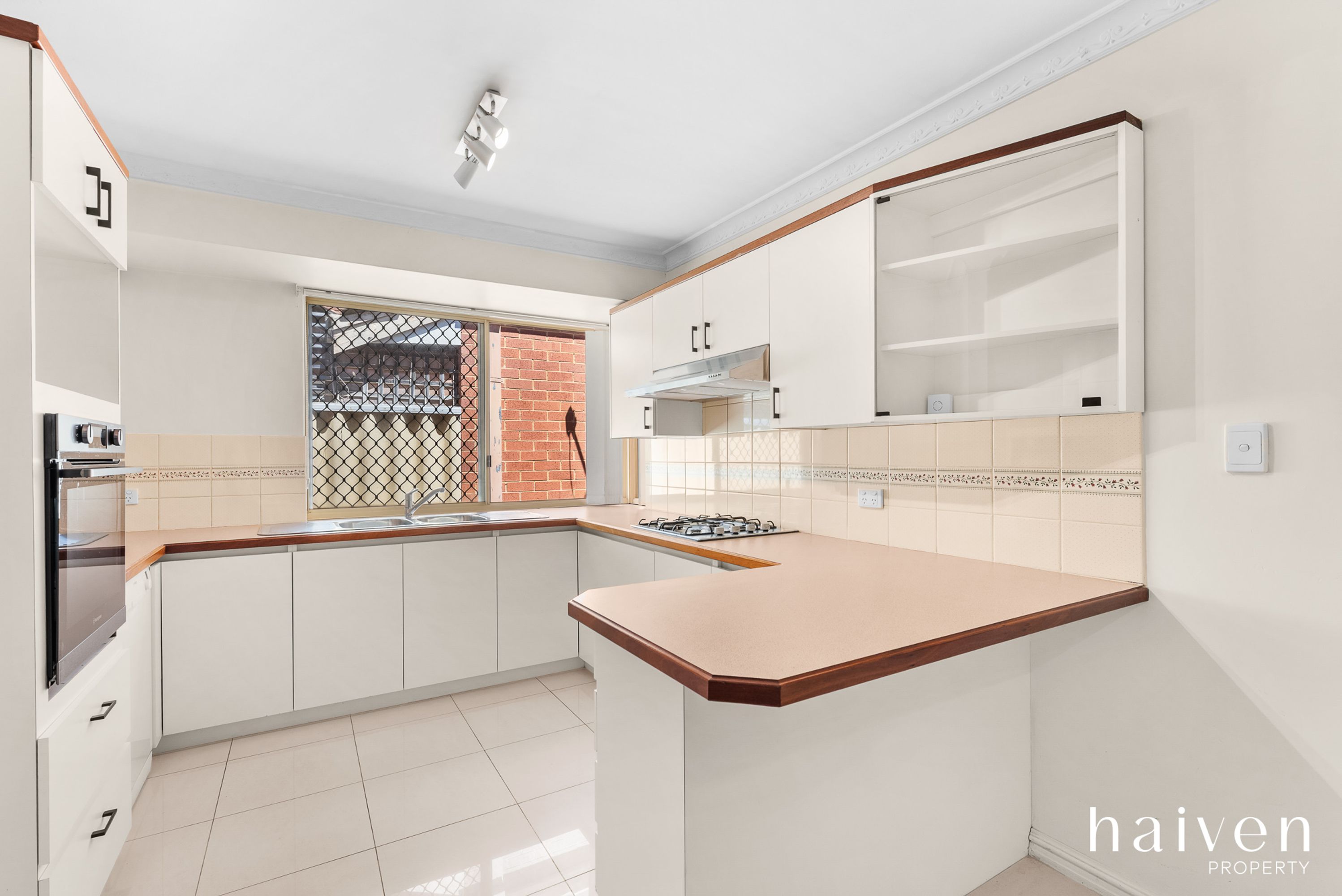 1B Herndon Close, Cannington - Thumbnail 5