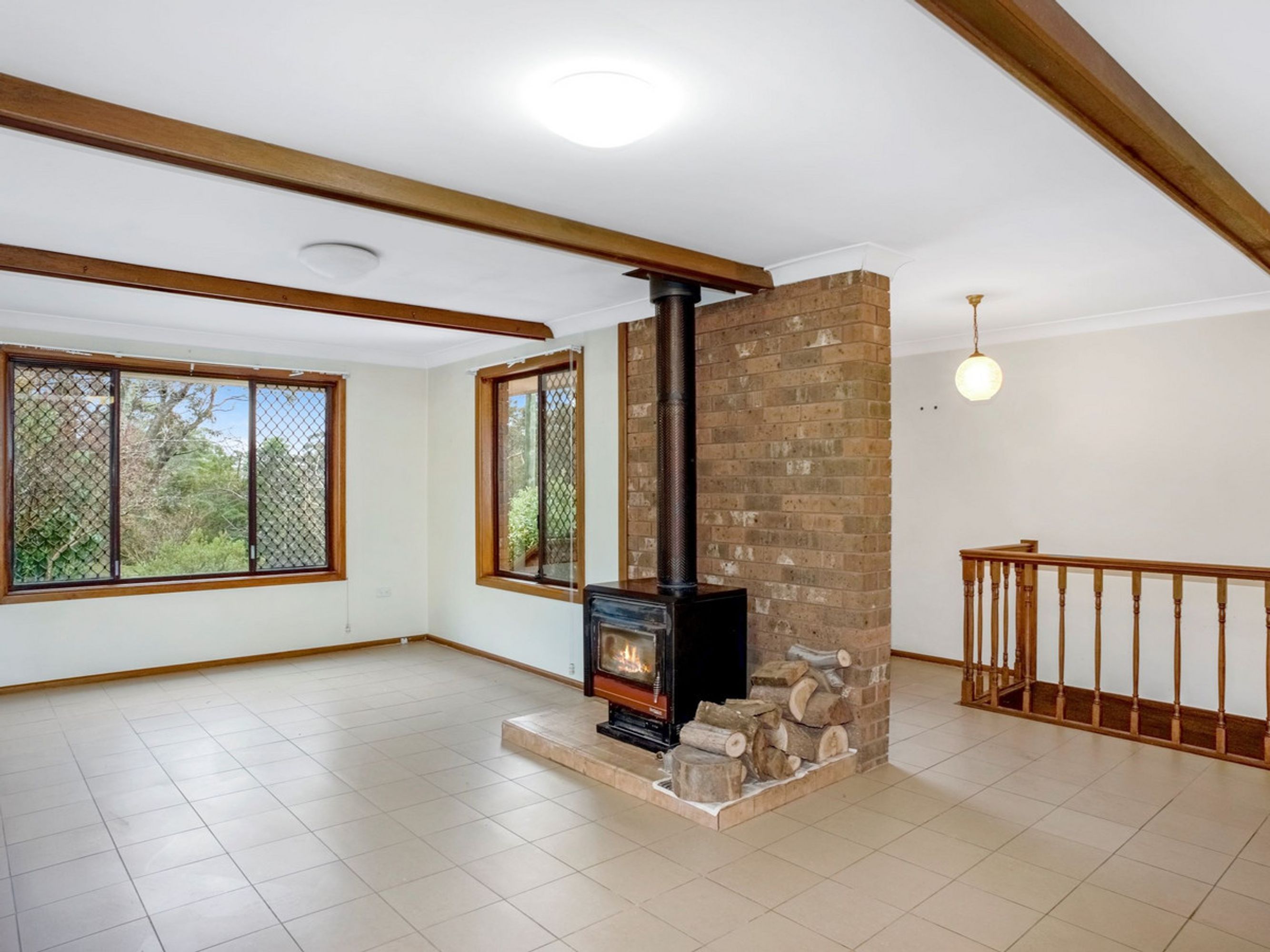10 Acacia Street, Katoomba - Thumbnail 2