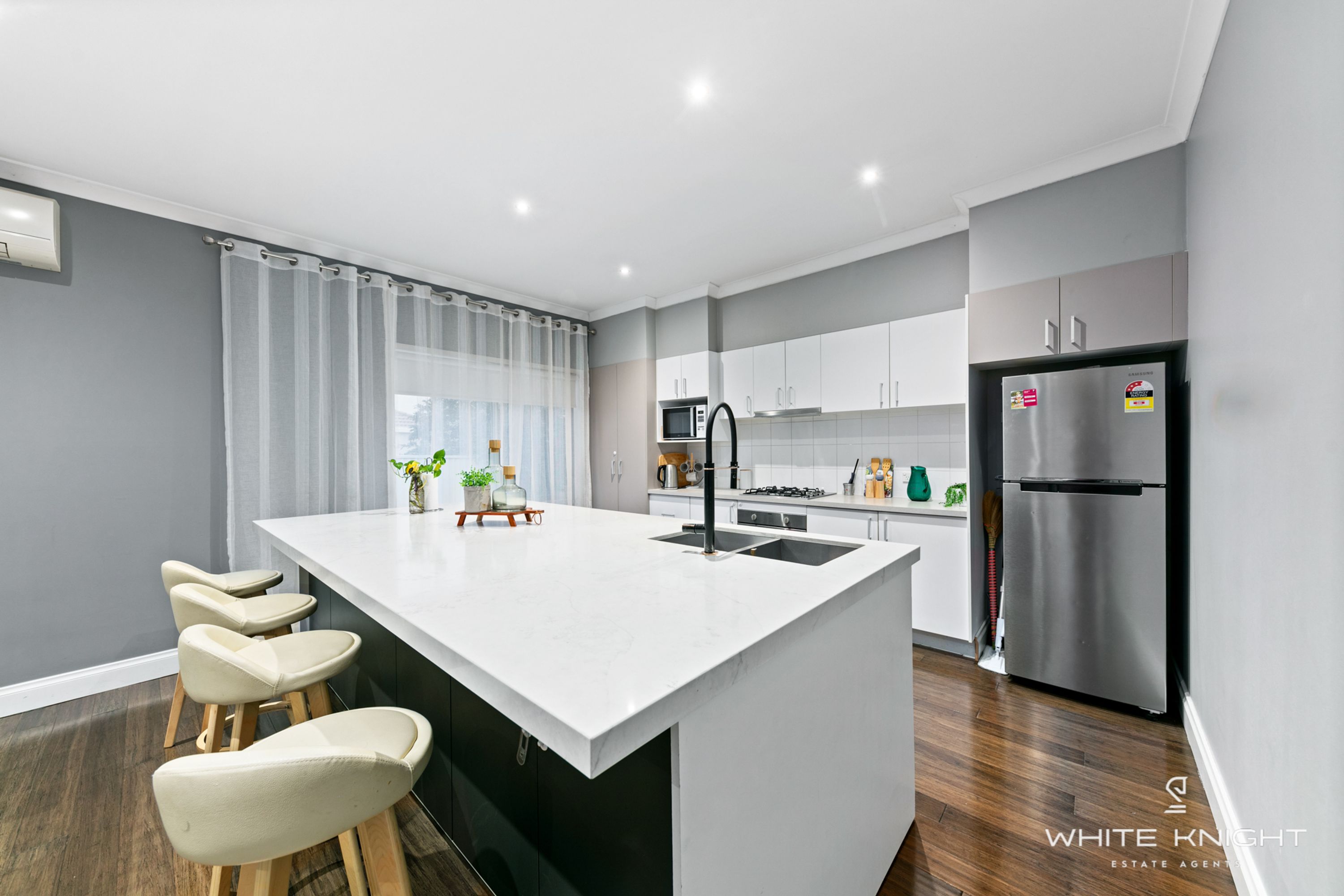 3 Buckley Way, Caroline Springs VIC 3023, Caroline Springs - Thumbnail 6