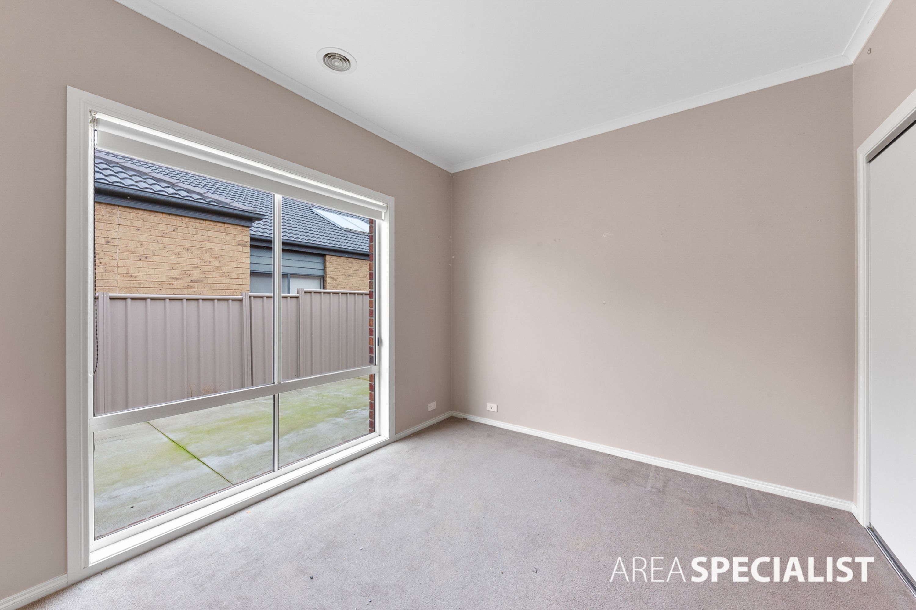 1 Hascombe Drive, Caroline Springs VIC 3023, Caroline Springs - Thumbnail 7
